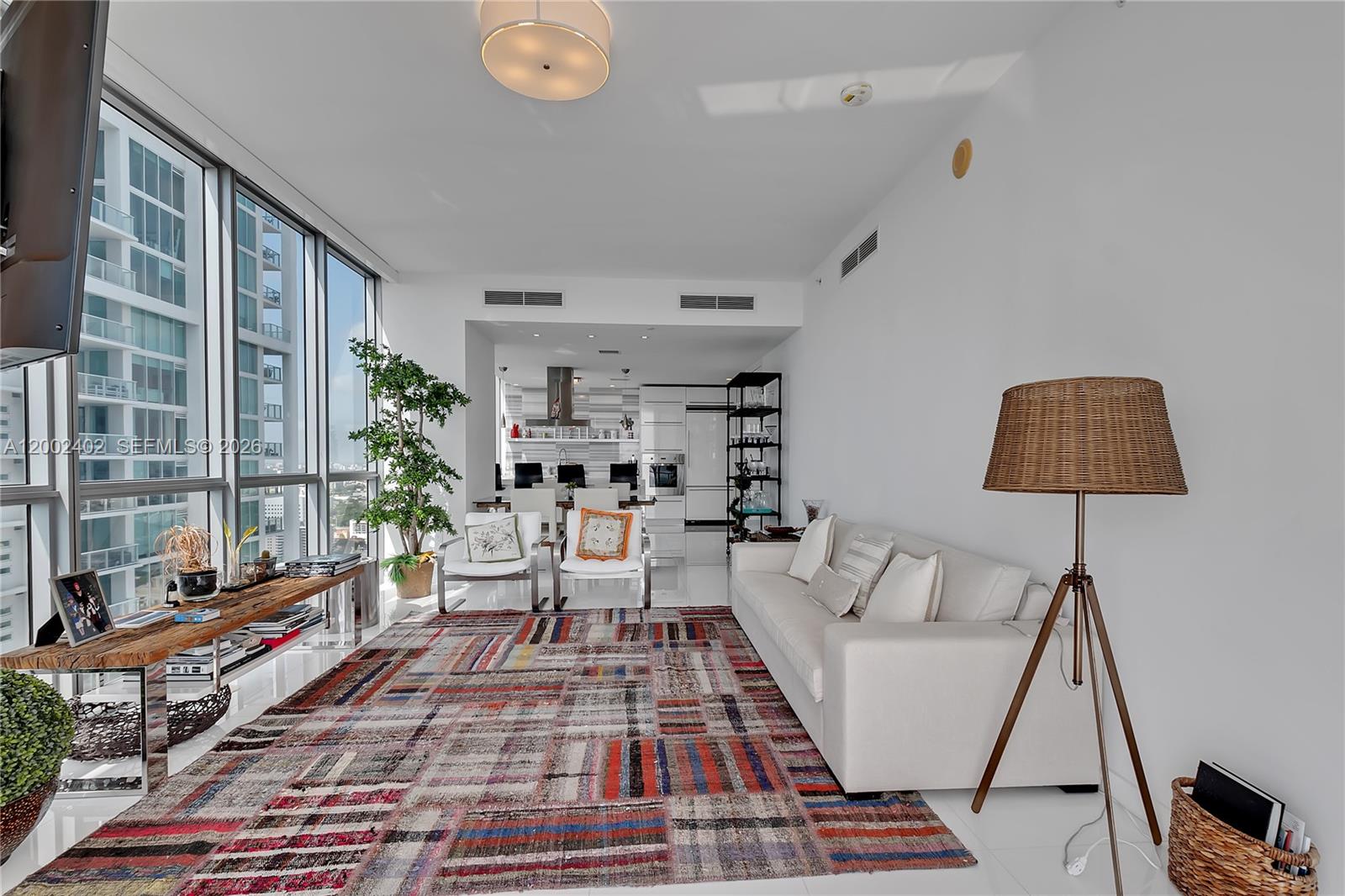 1100 Biscayne Blvd # 3901