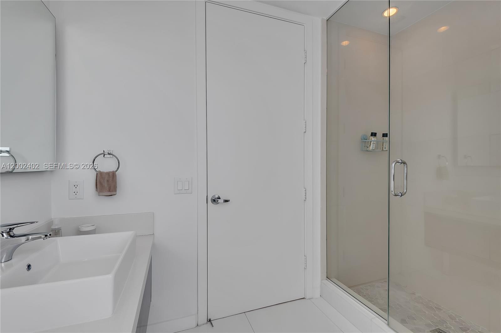 1100 Biscayne Blvd # 3901