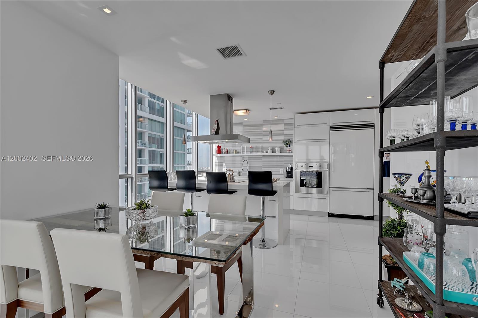 1100 Biscayne Blvd # 3901