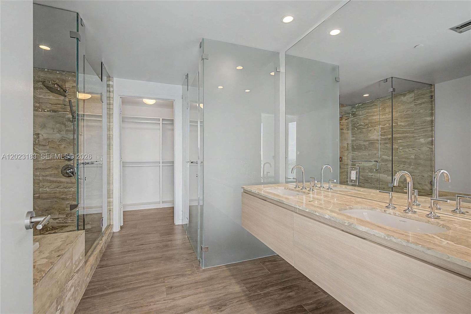 2900 NE 7th Ave # 3107