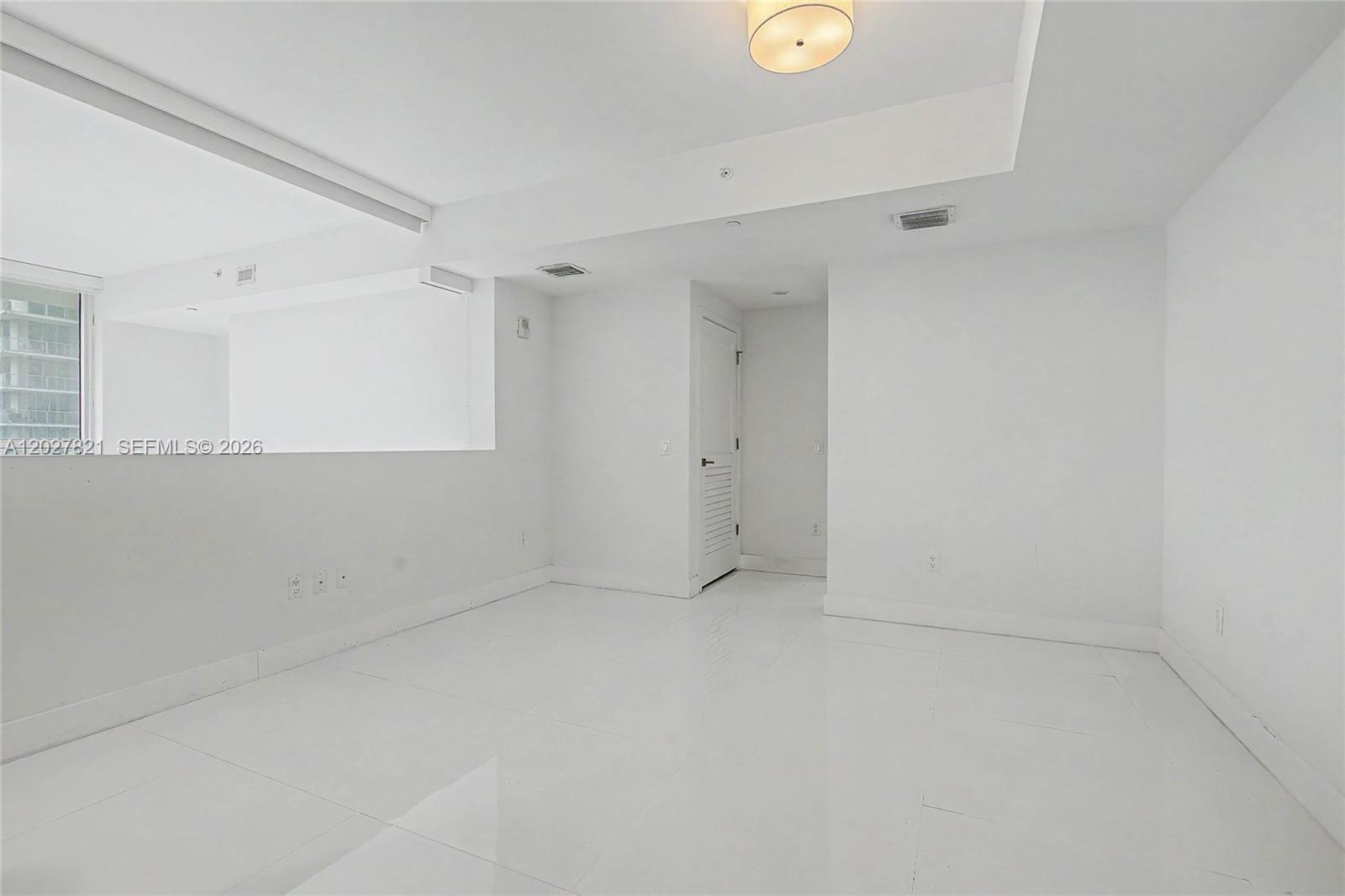 1080 Brickell Ave # 507