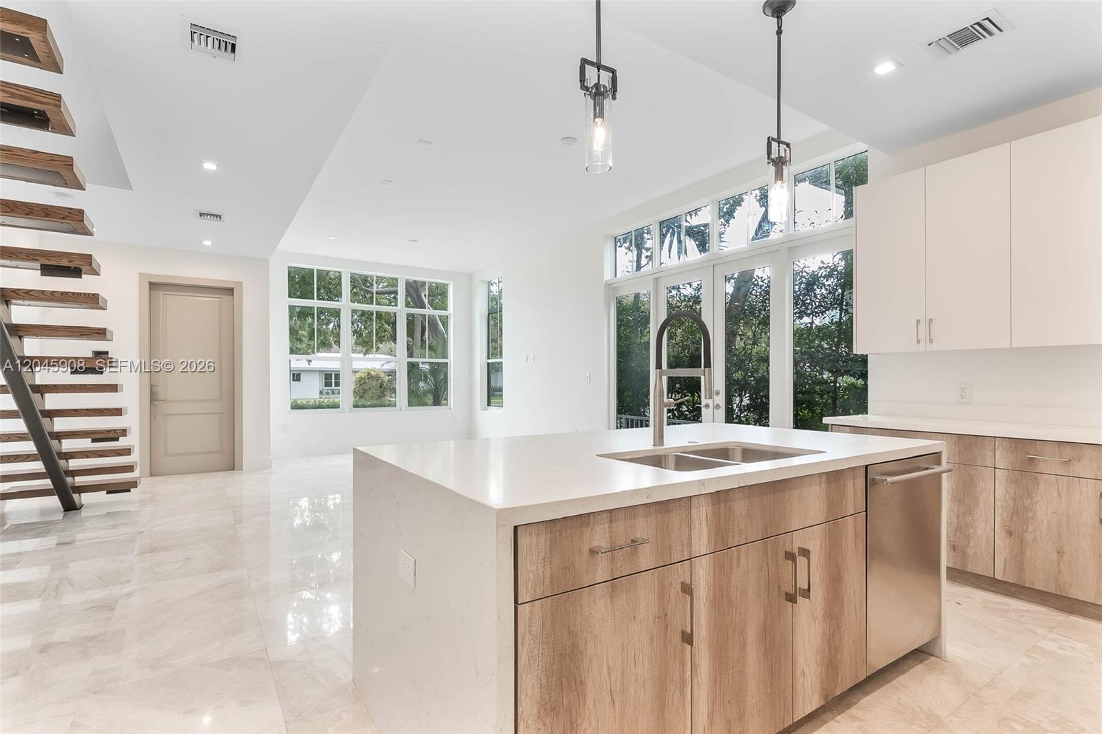 3406 Ponce De Leon Blvd