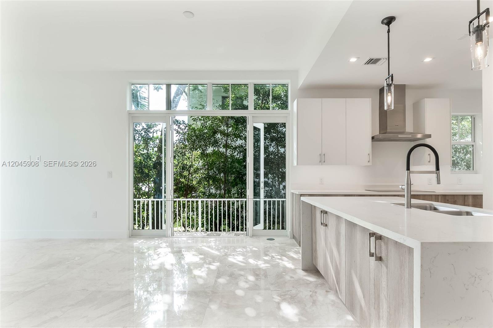 3406 Ponce De Leon Blvd
