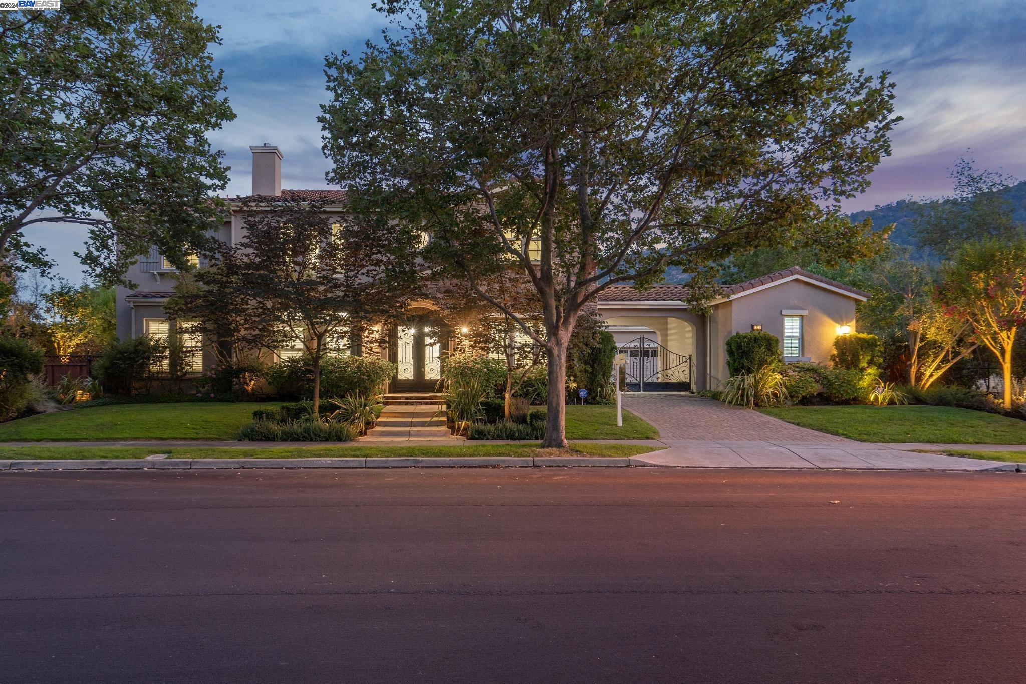 1134 Laguna Creek Ln