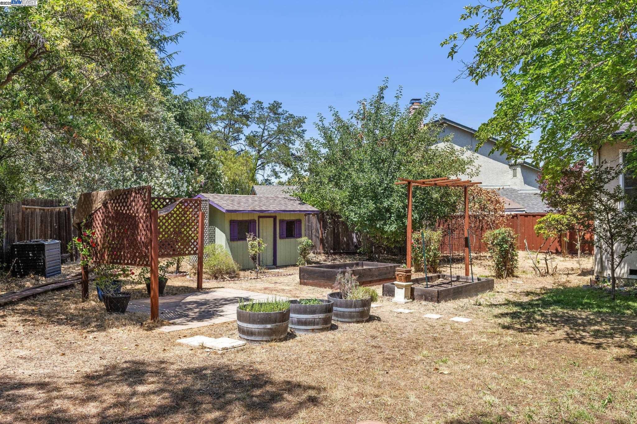 3484 Bordeaux Pl