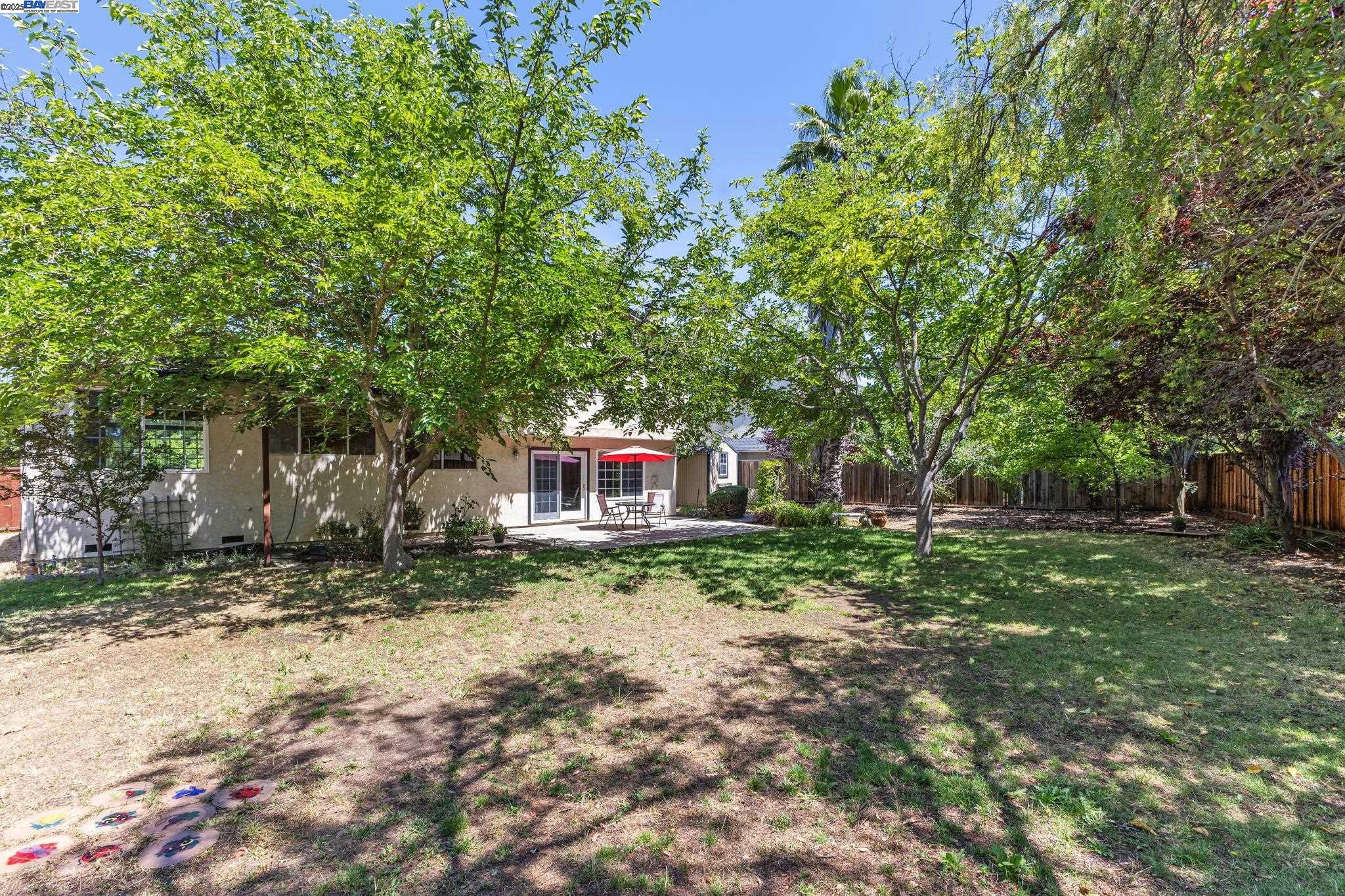 3484 Bordeaux Pl