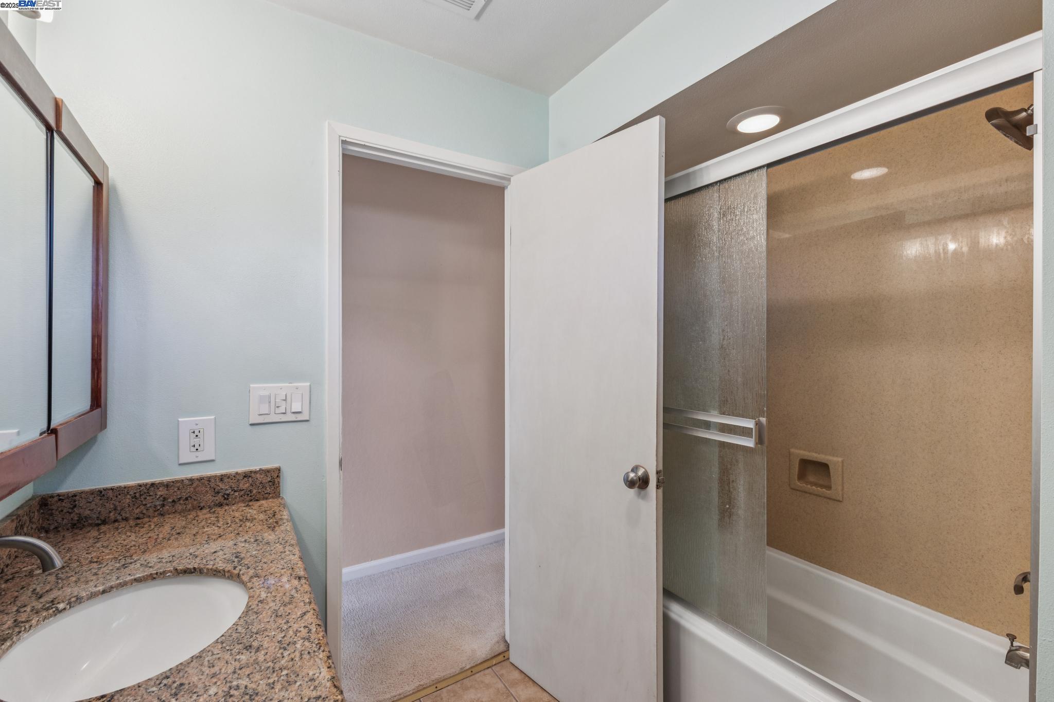 3484 Bordeaux Pl