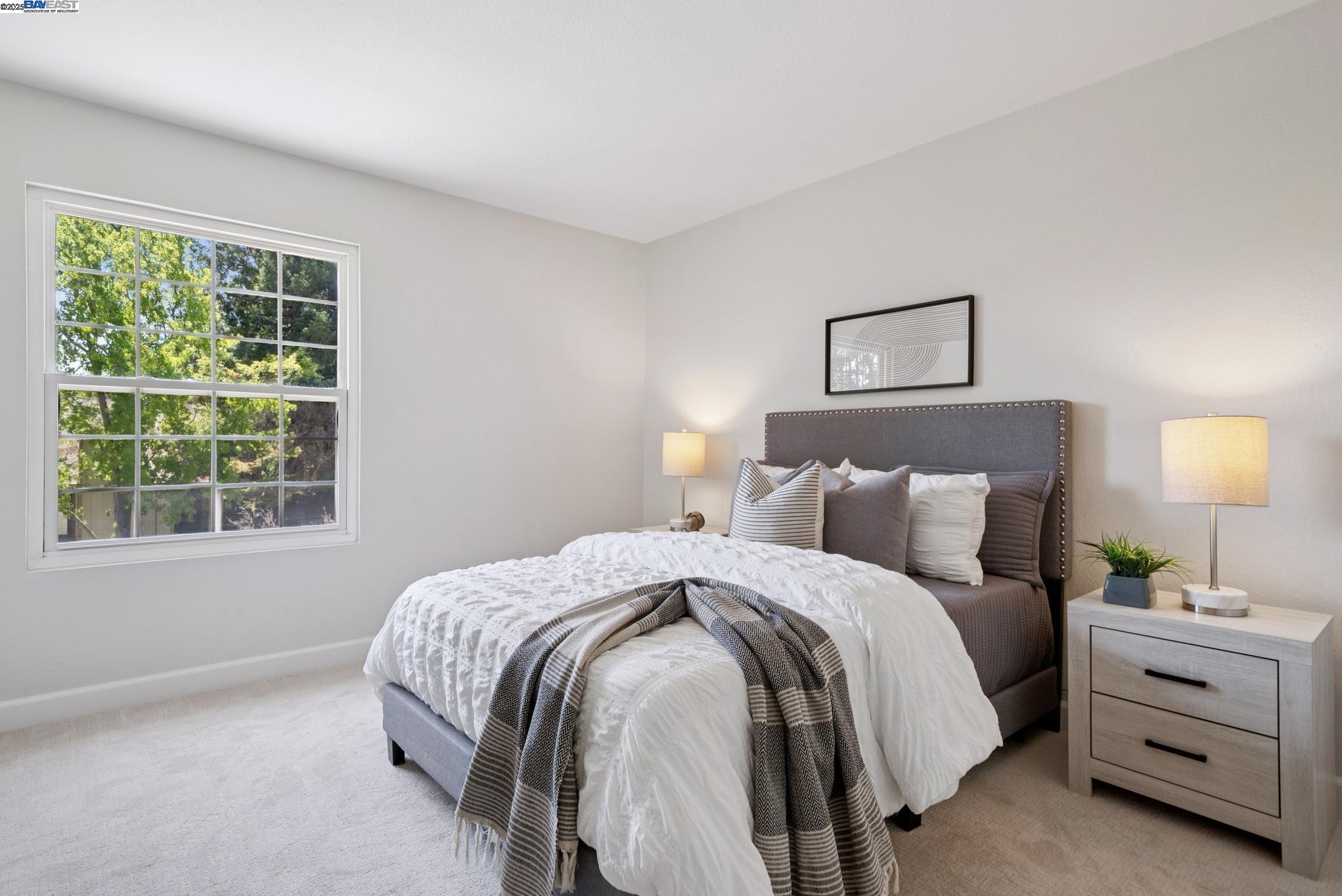 7467 Sundrop Ct