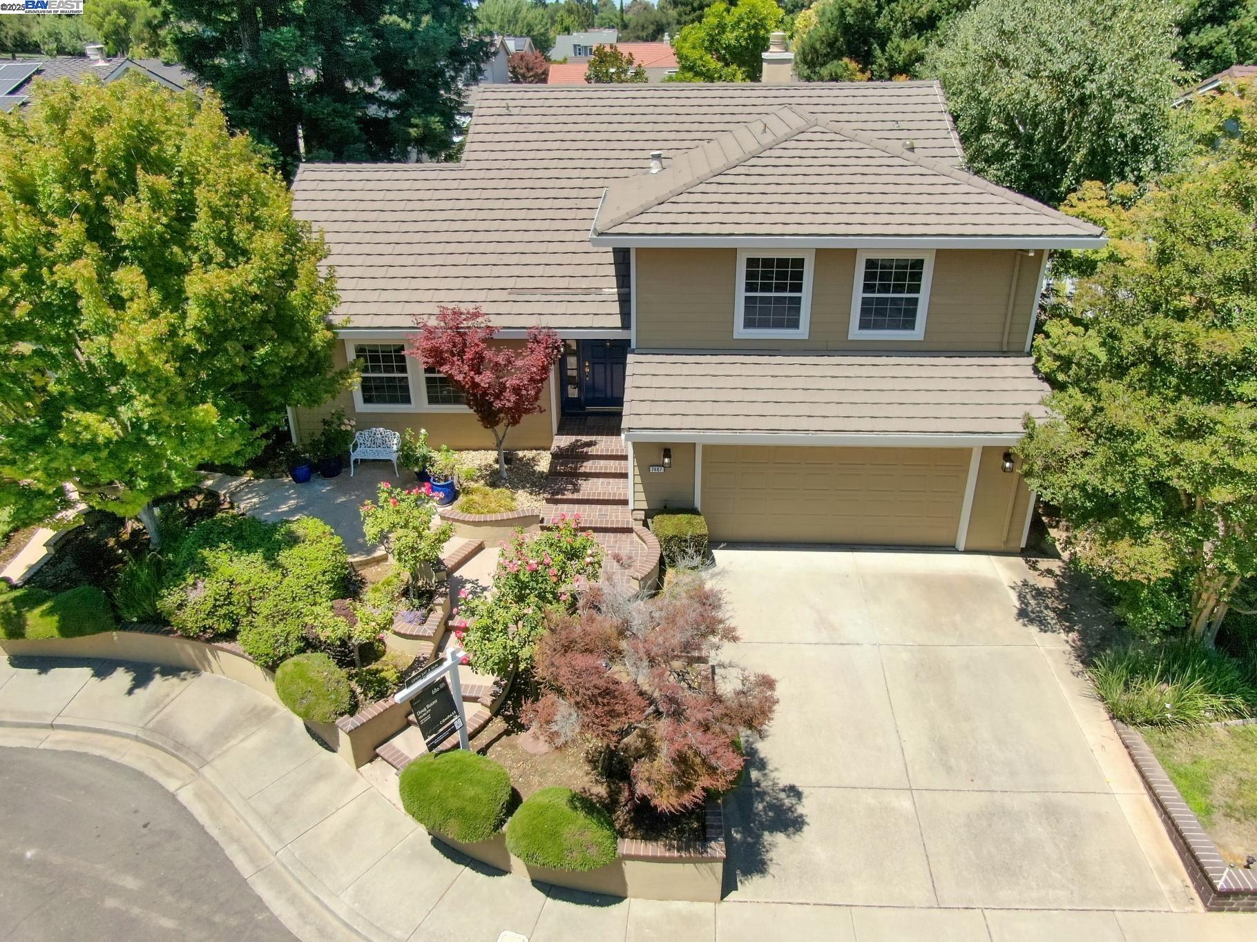 7467 Sundrop Ct