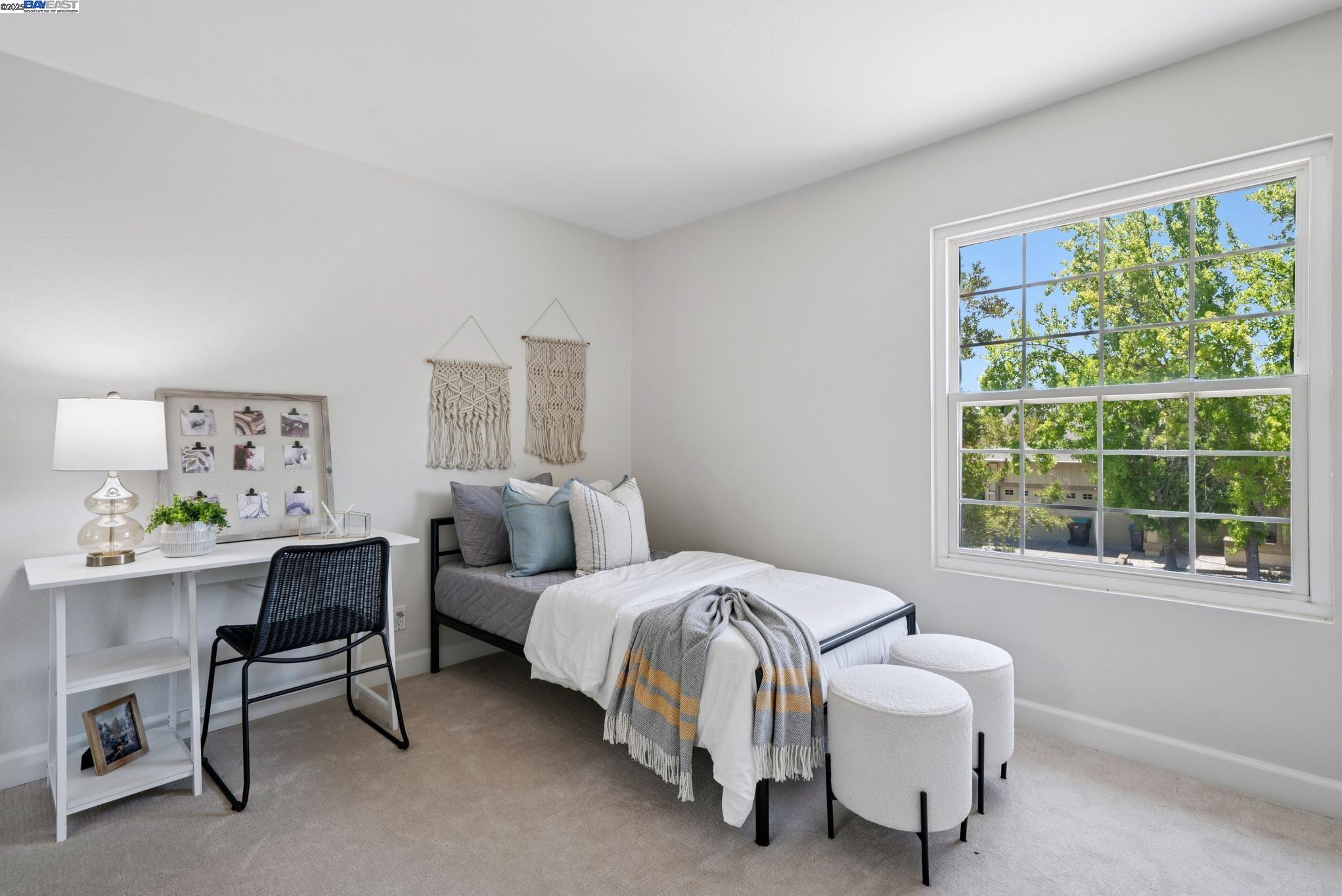 7467 Sundrop Ct