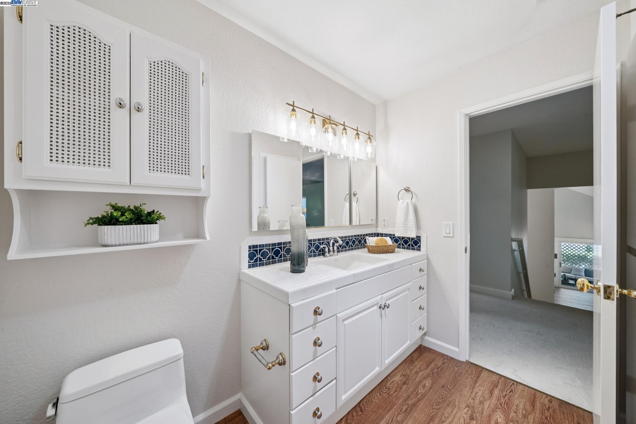 7467 Sundrop Ct