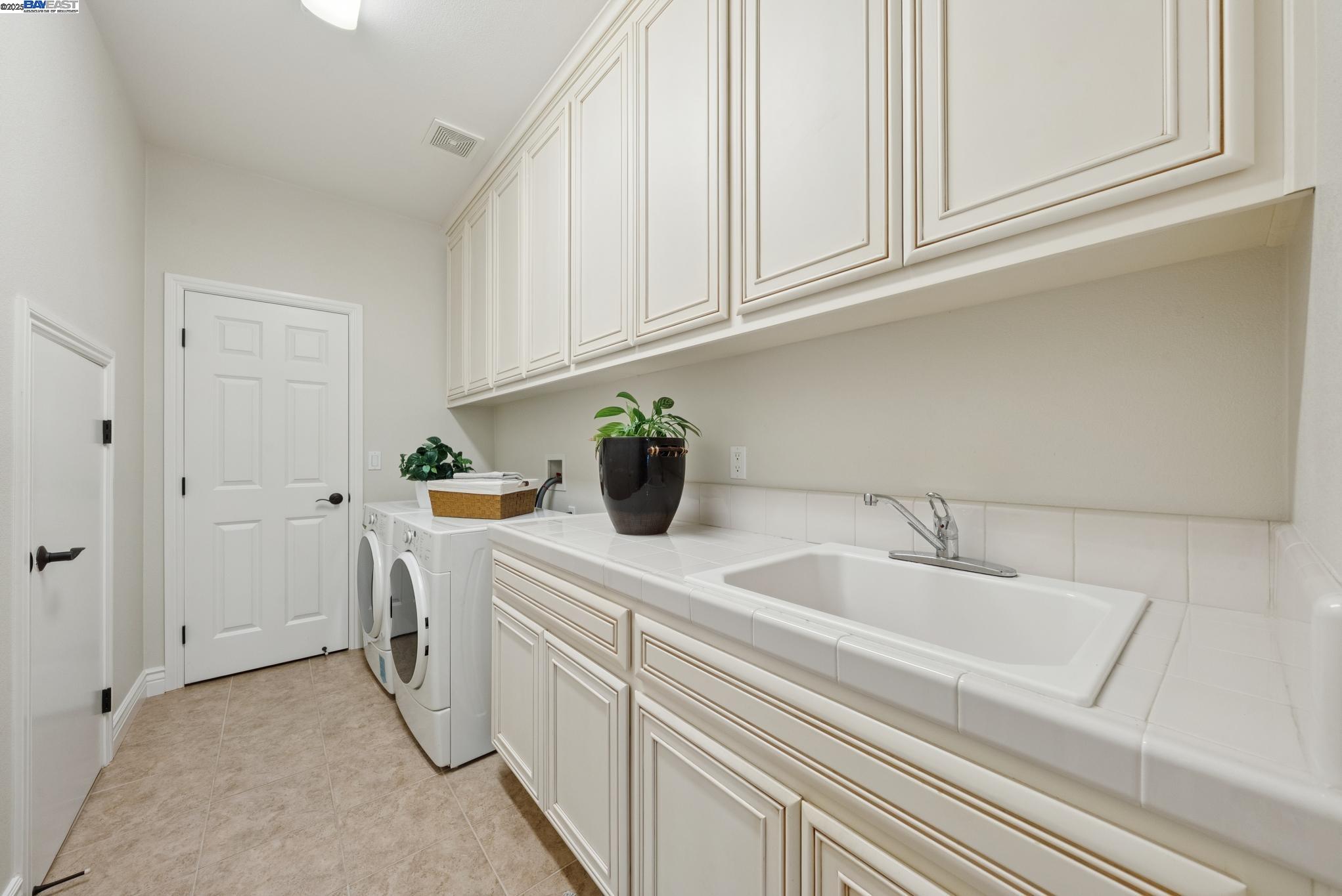 3633 Terrazzo Ct
