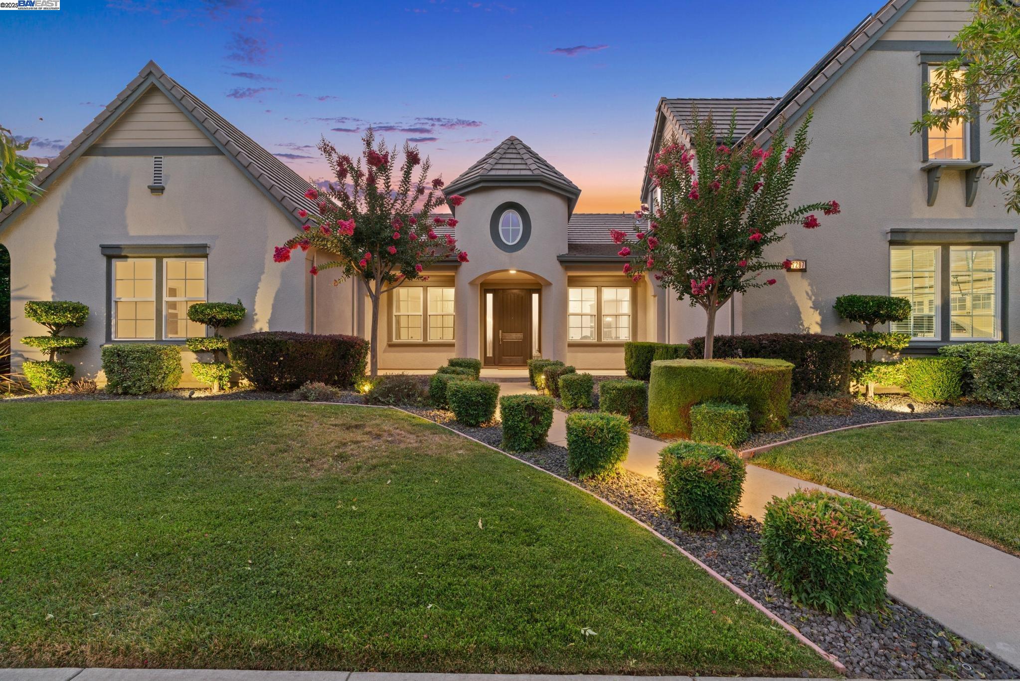 7297 Huntswood Ct