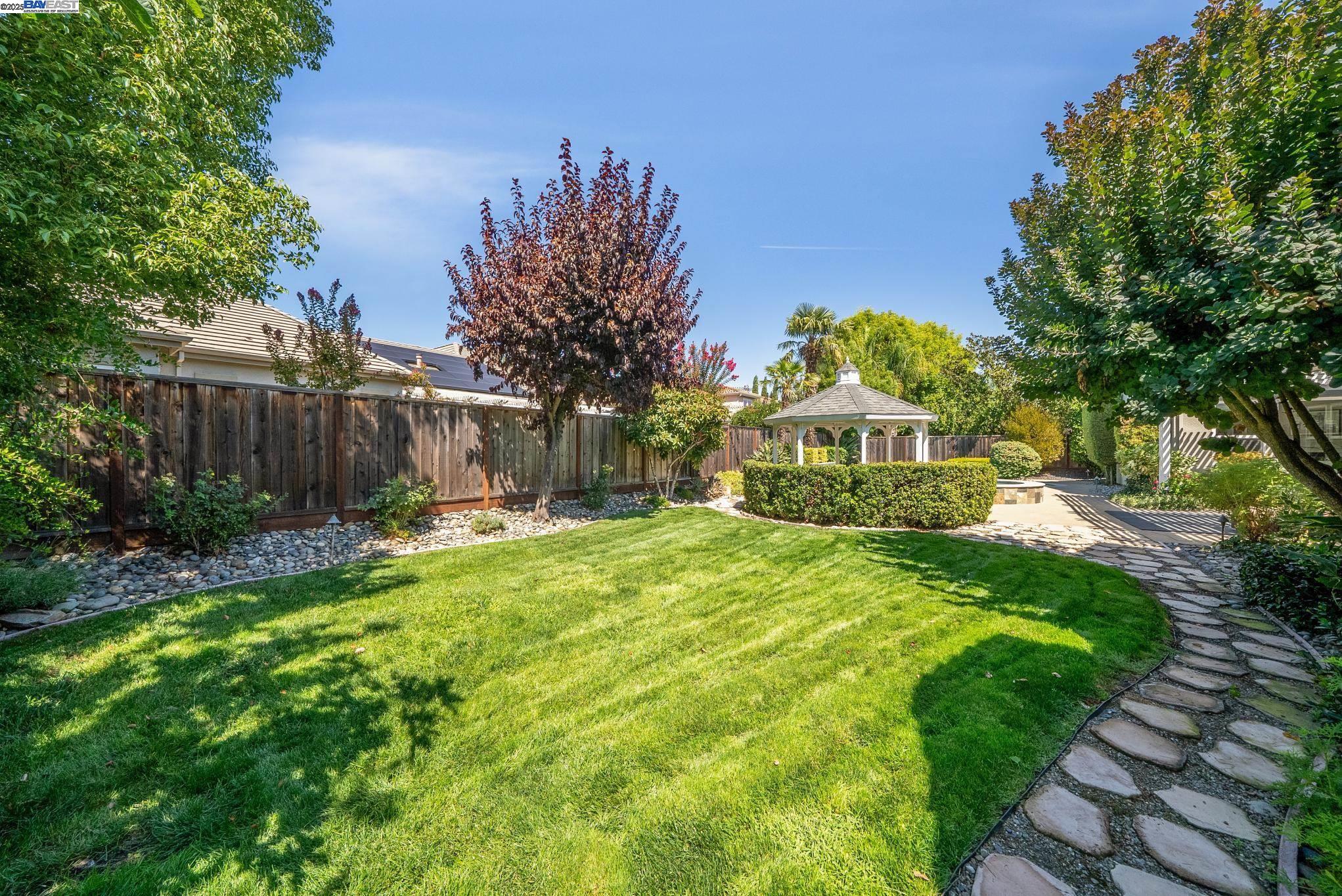 7297 Huntswood Ct