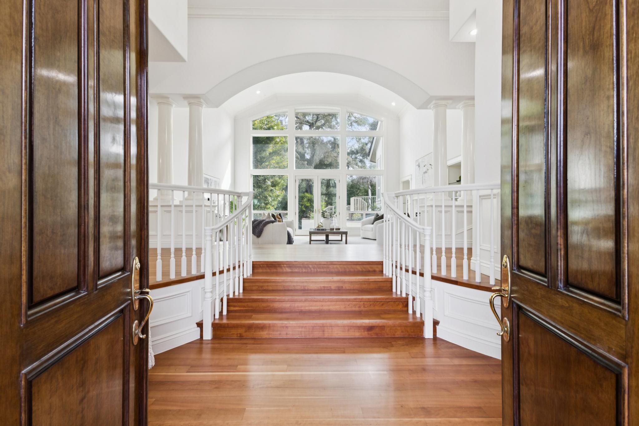 8044 Golden Eagle Way