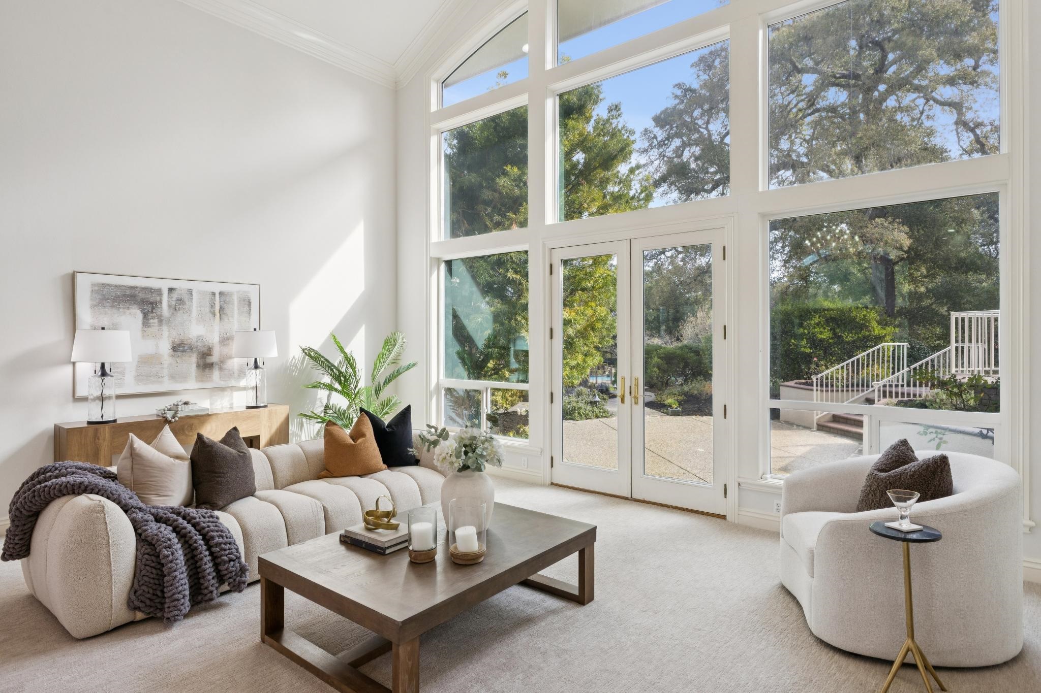 8044 Golden Eagle Way