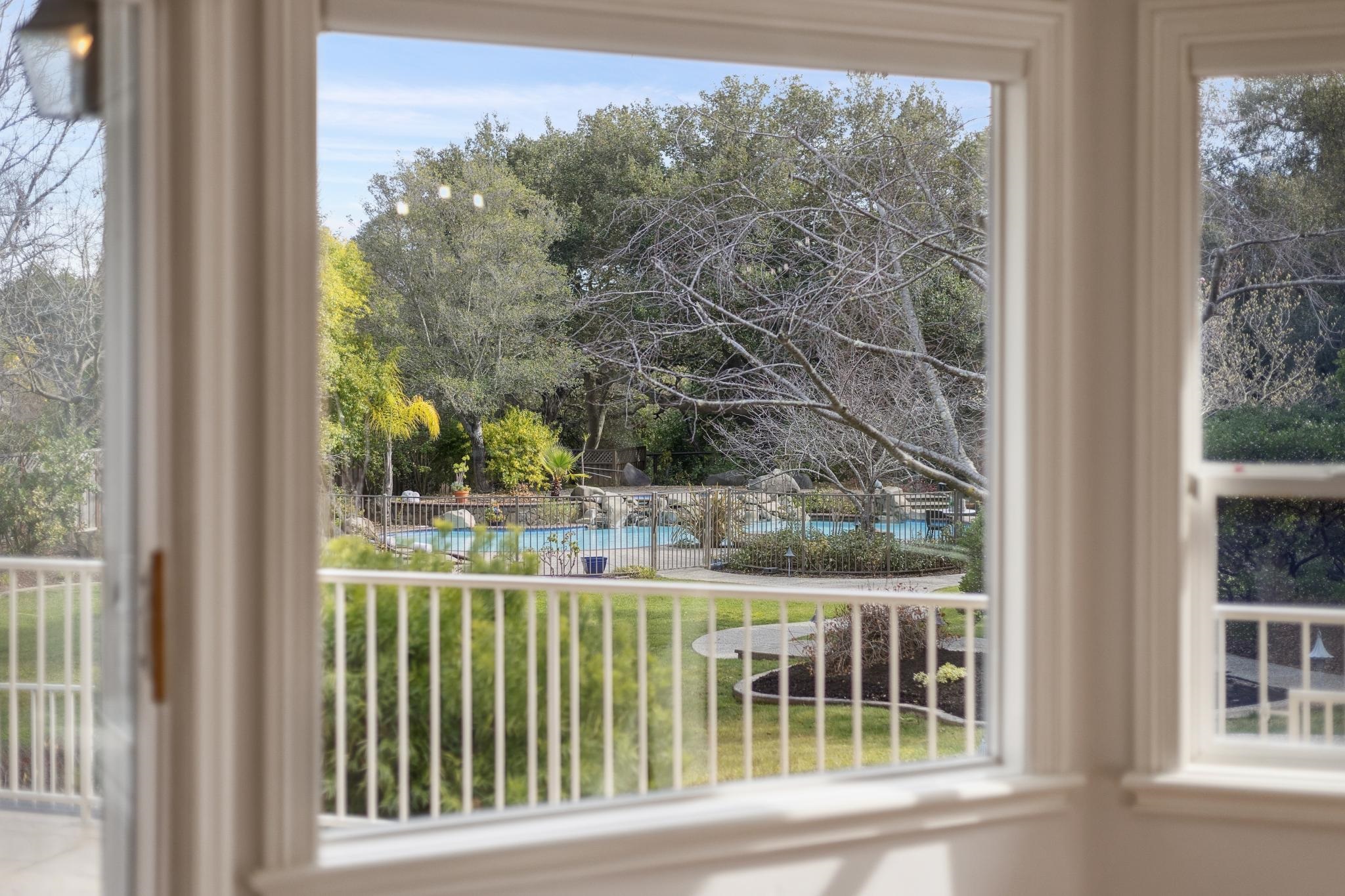 8044 Golden Eagle Way