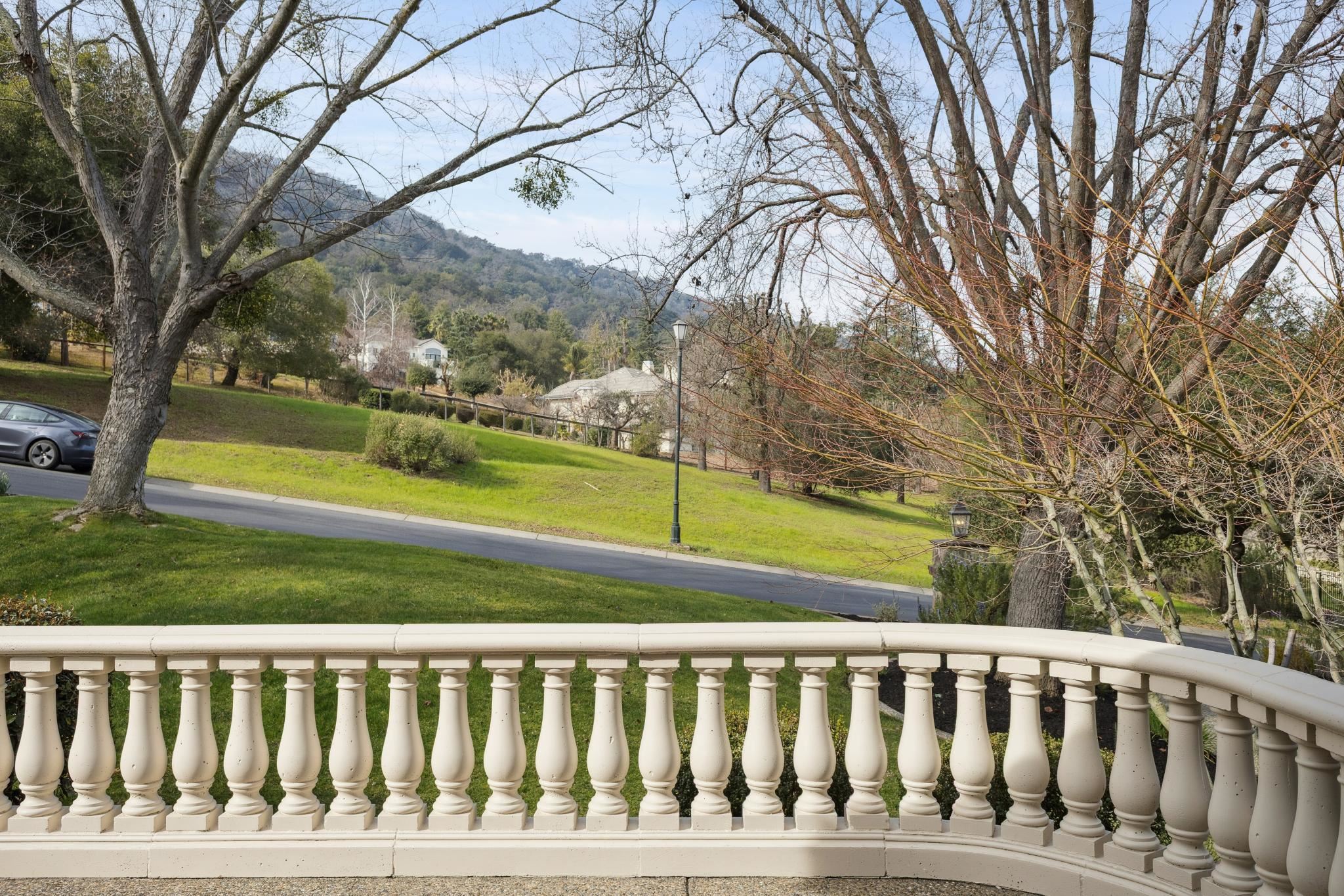 8044 Golden Eagle Way