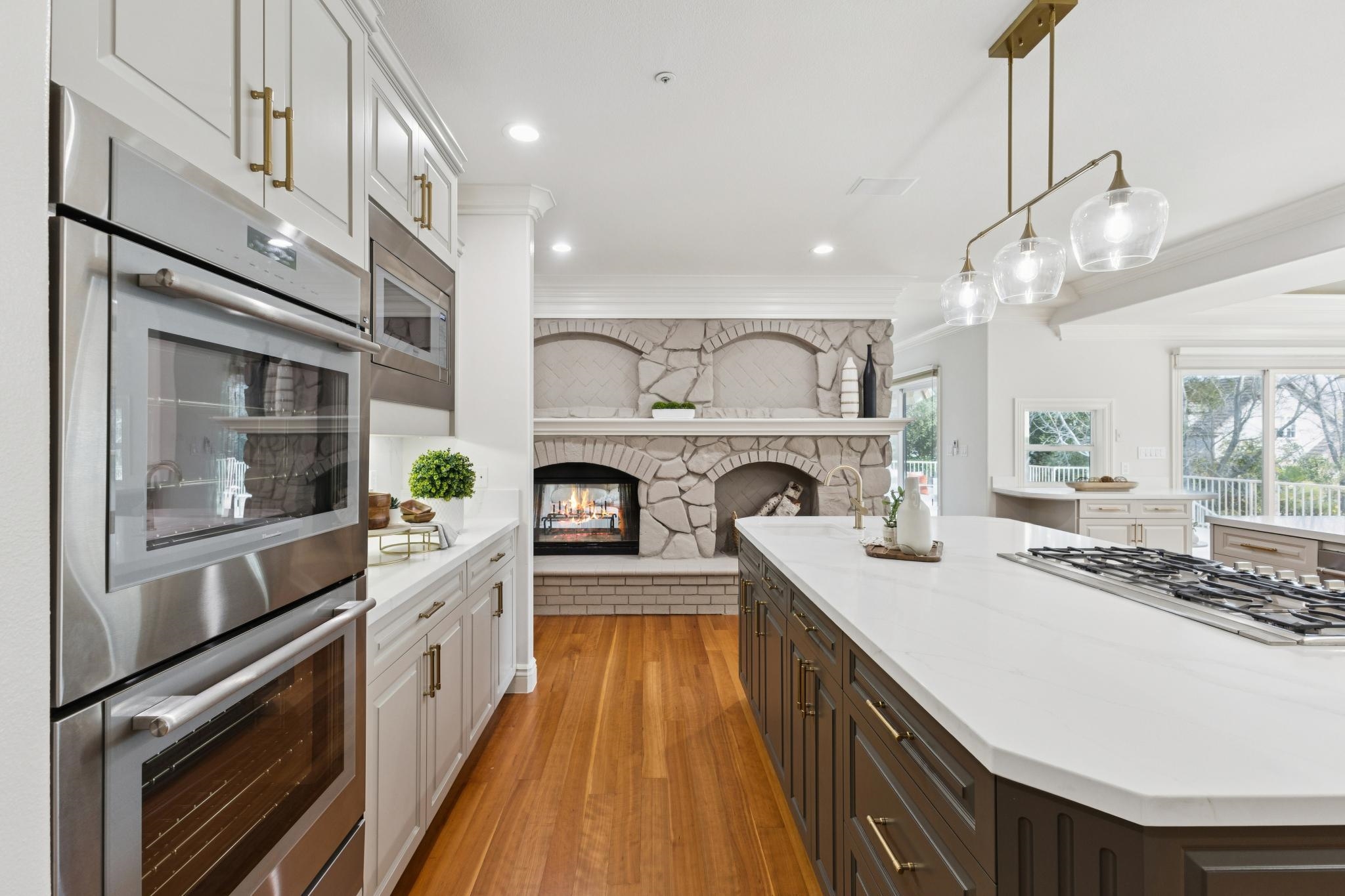 8044 Golden Eagle Way