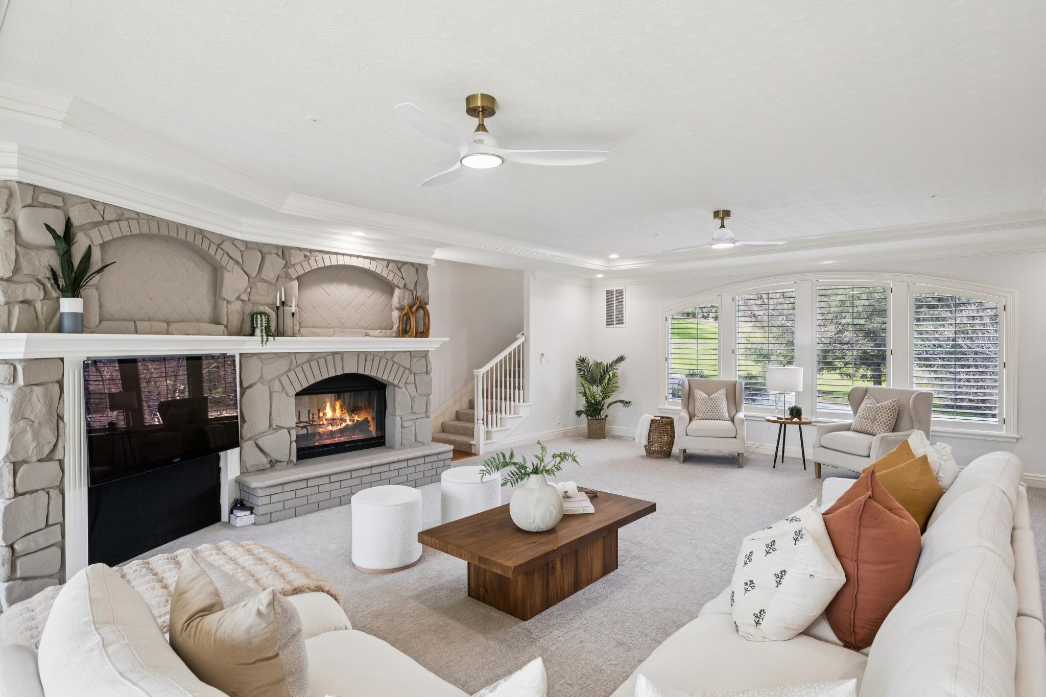 8044 Golden Eagle Way