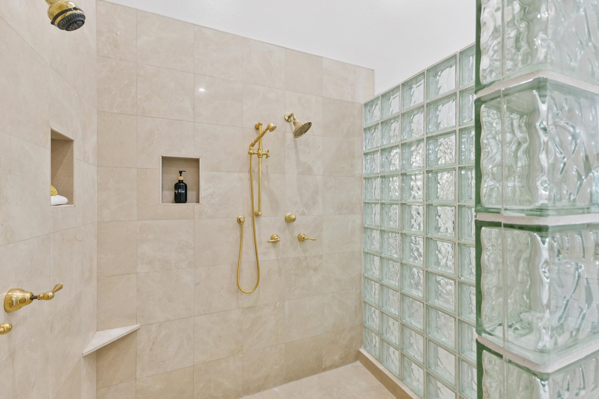 8044 Golden Eagle Way