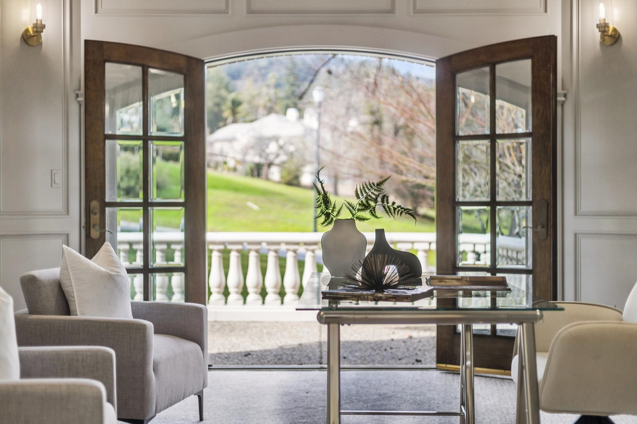 8044 Golden Eagle Way