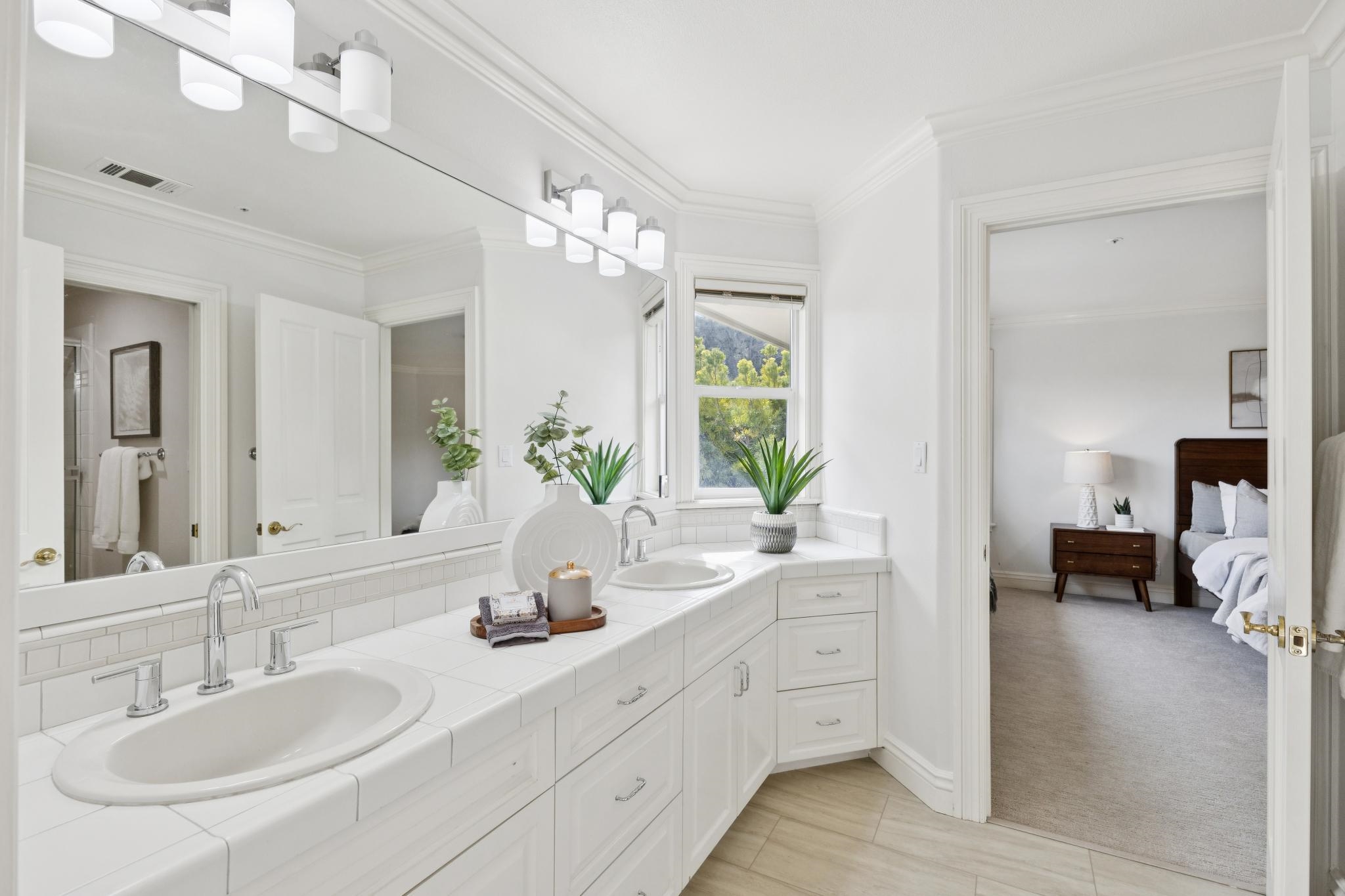 8044 Golden Eagle Way