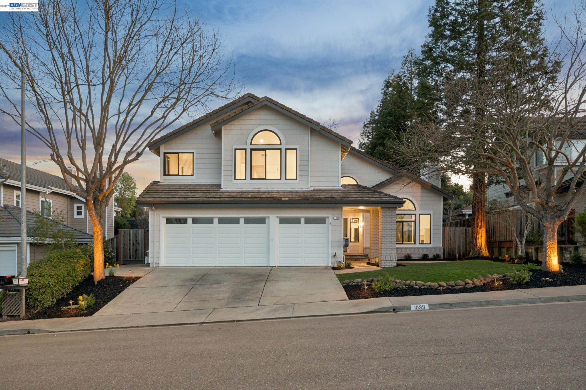 1039 Hopkins Way