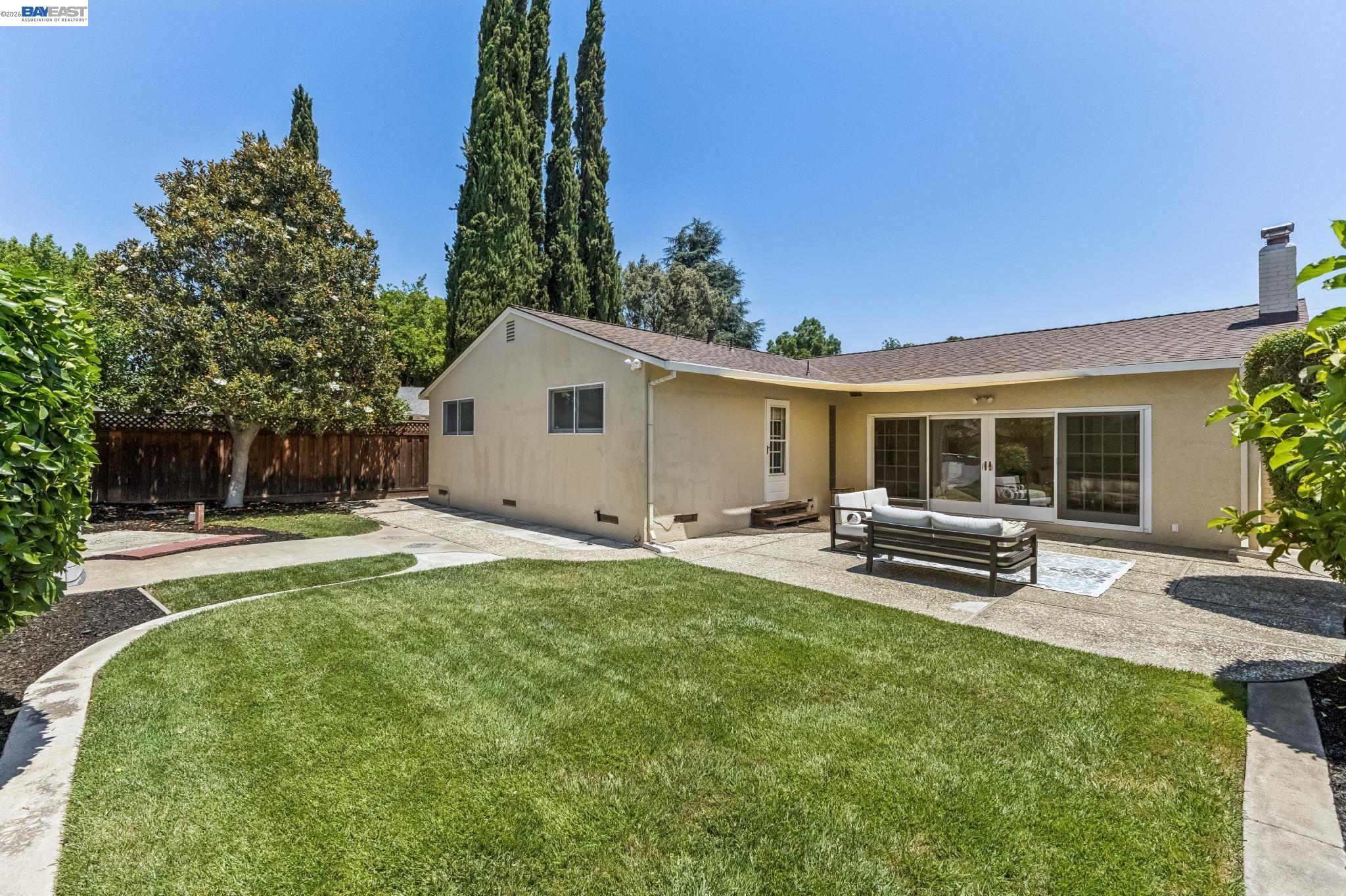 1684 Ramblewood Way