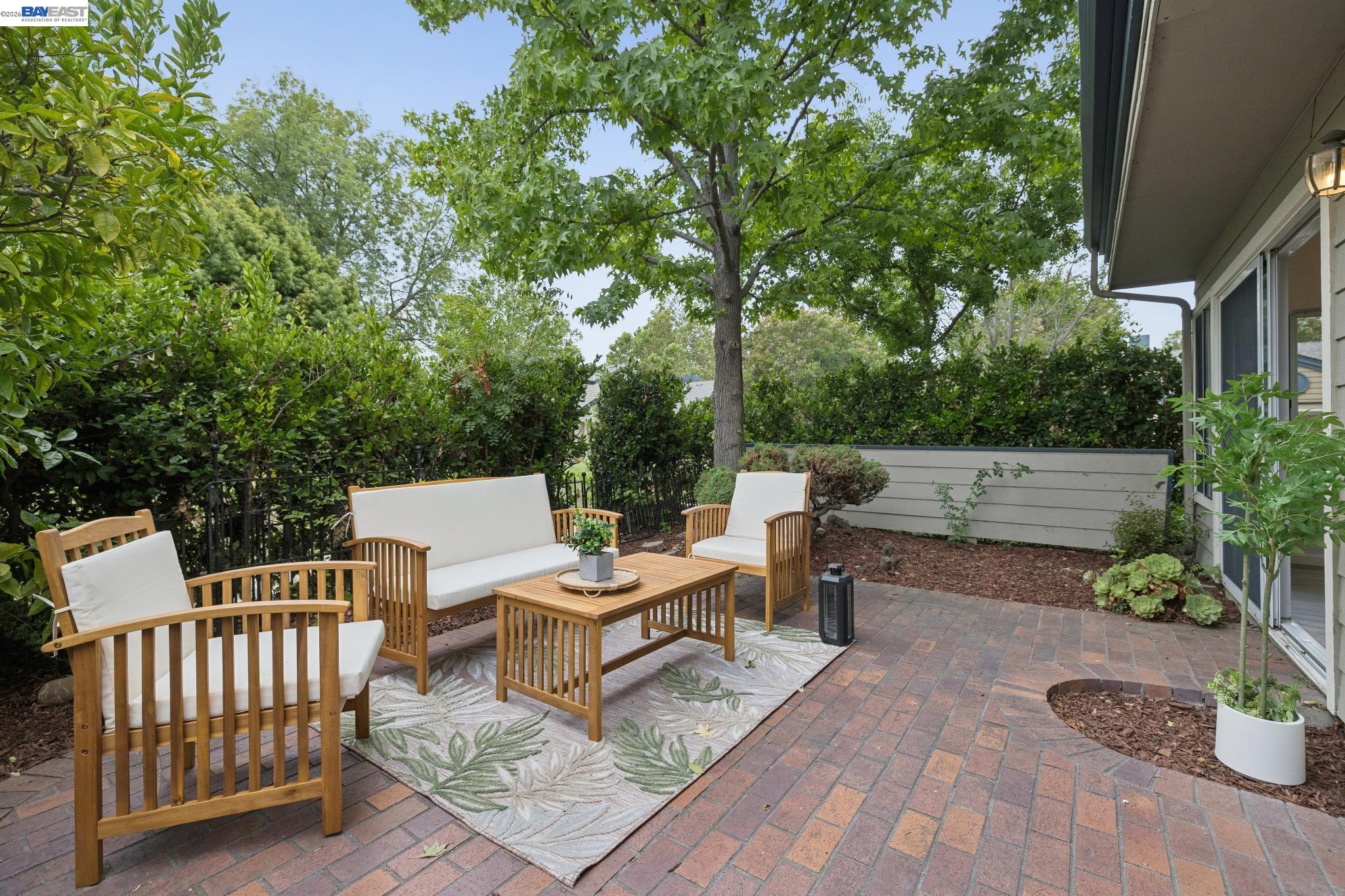 1594 Fairway Green Cir