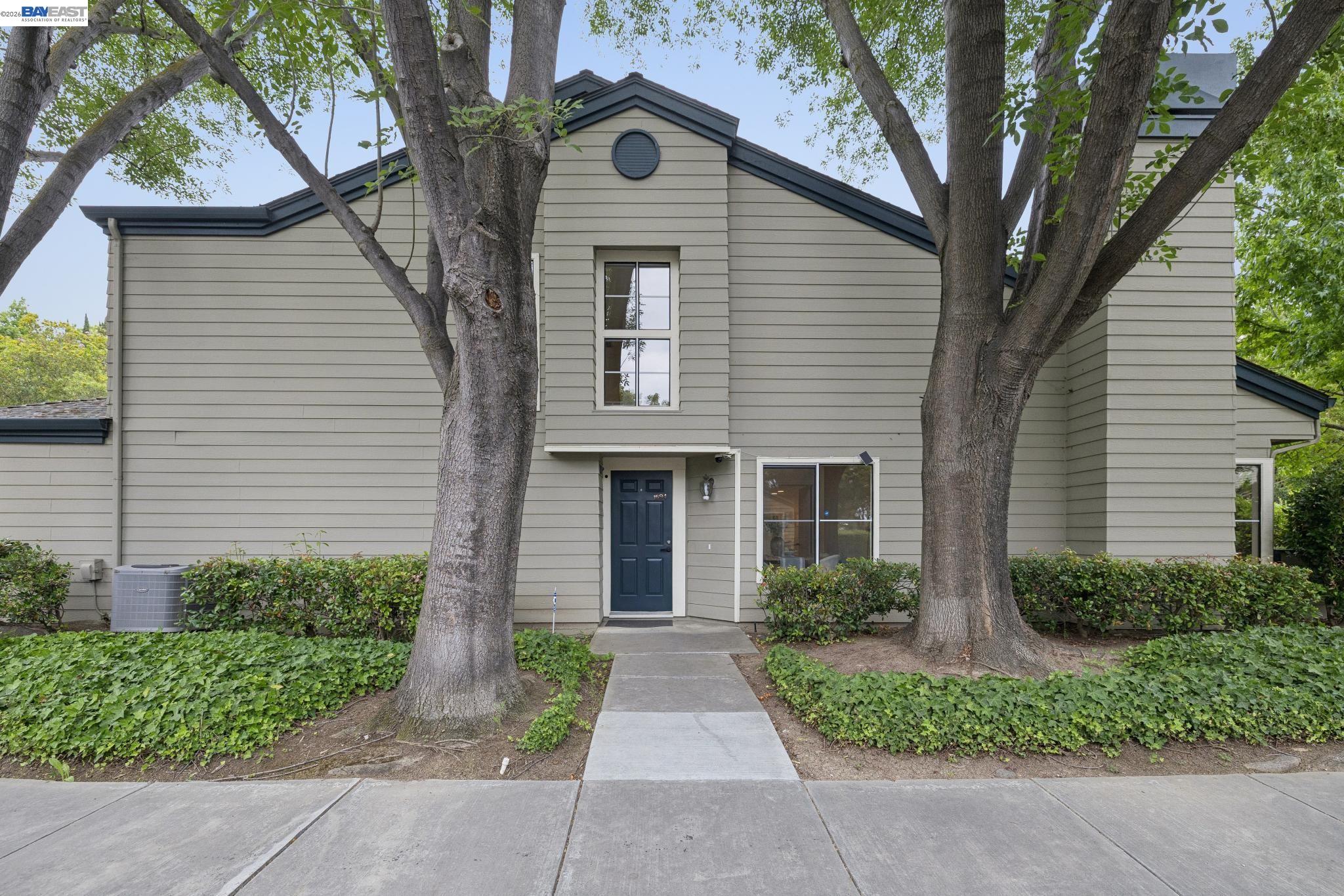 1594 Fairway Green Cir