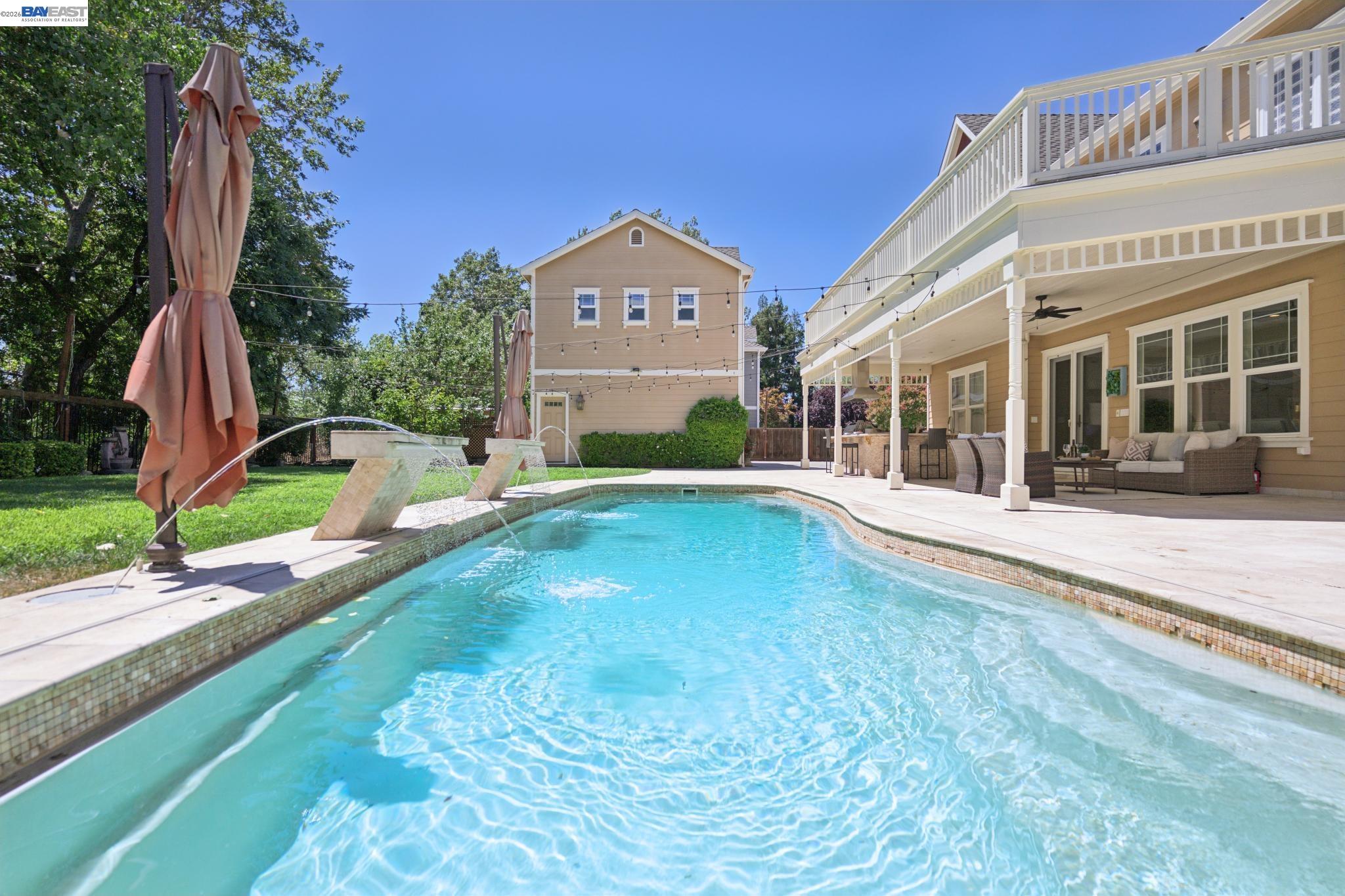 835 Tolentino Ct