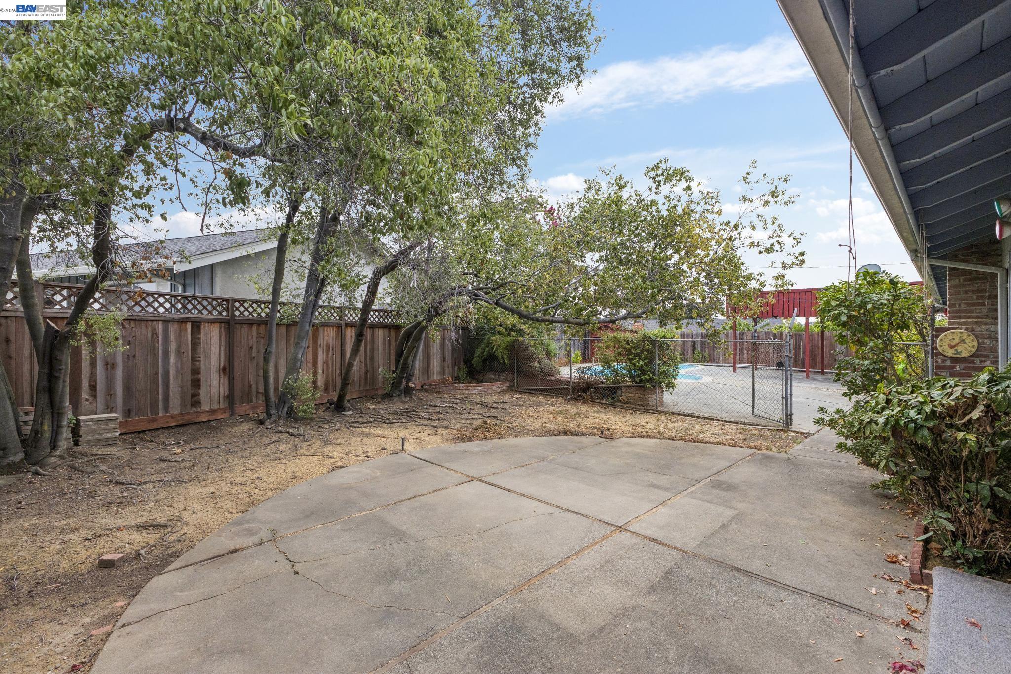 1804 Sereno Dr