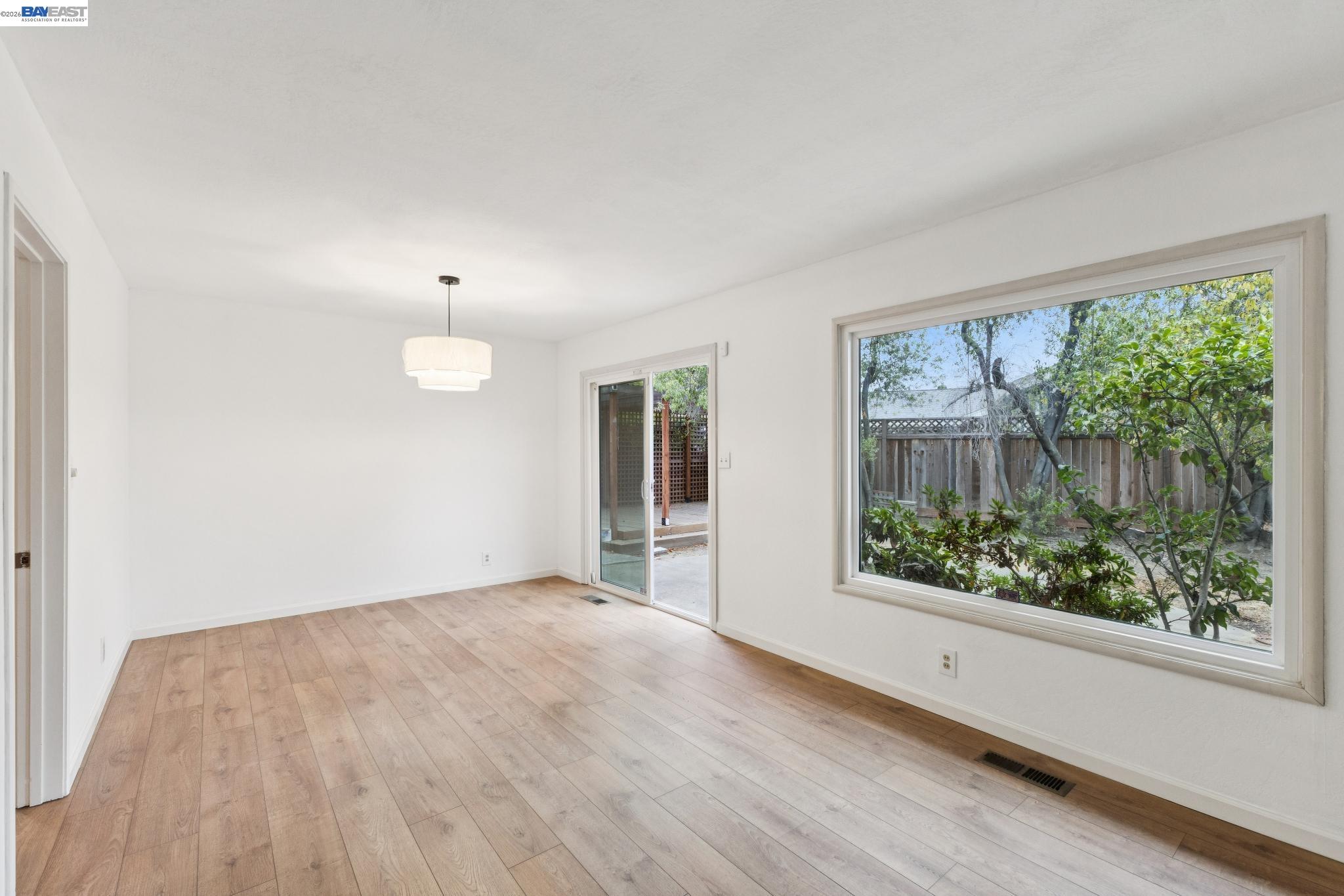 1804 Sereno Dr