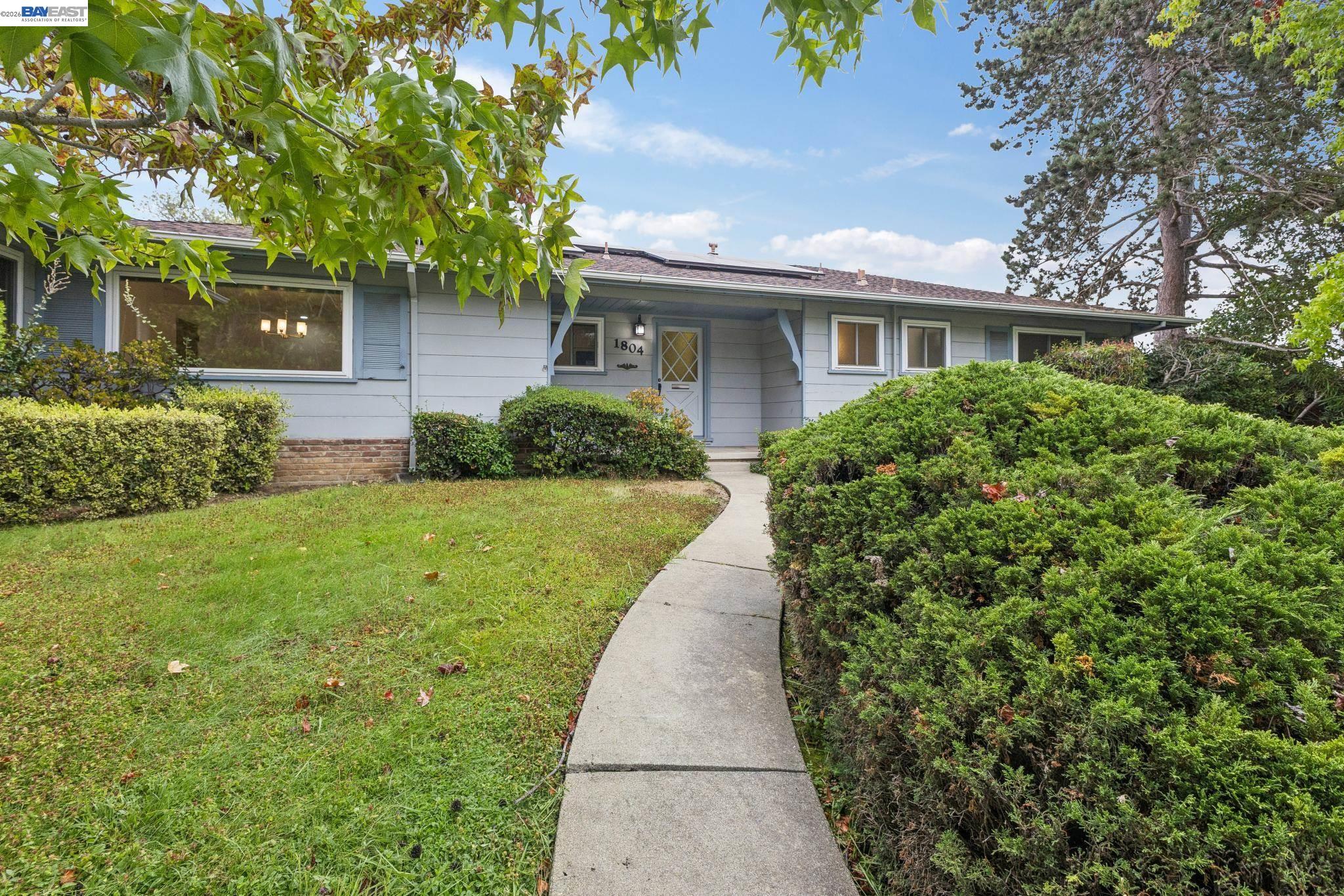 1804 Sereno Dr