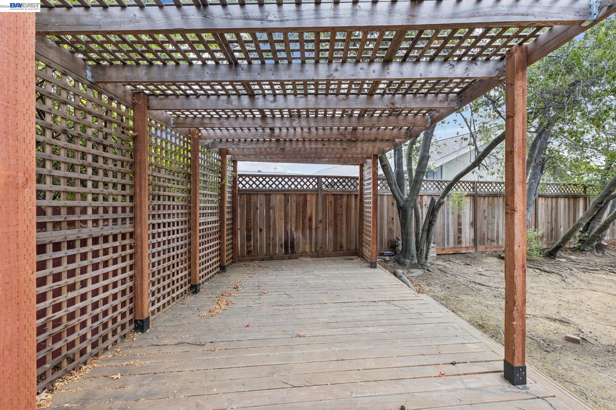 1804 Sereno Dr