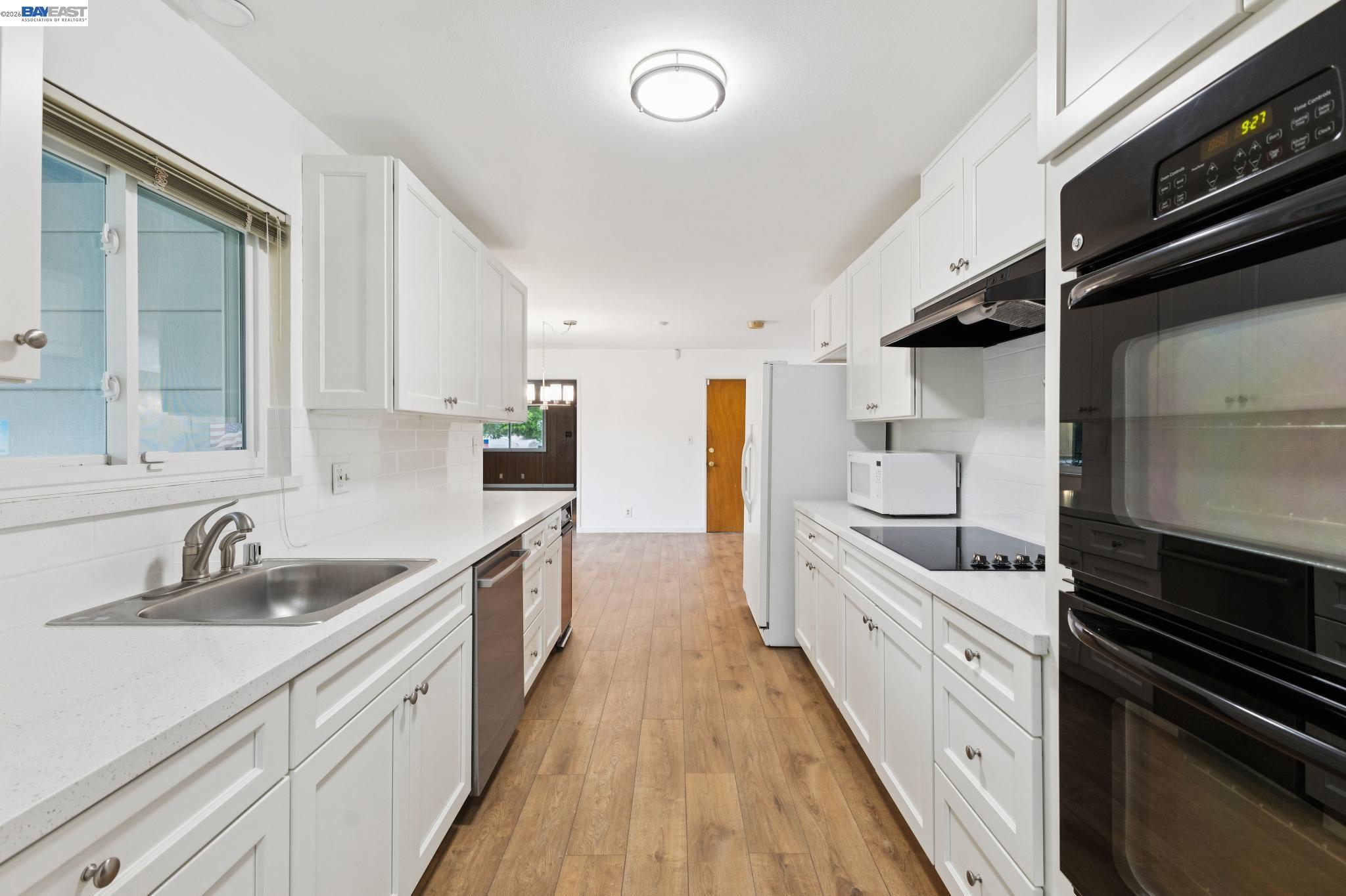1804 Sereno Dr