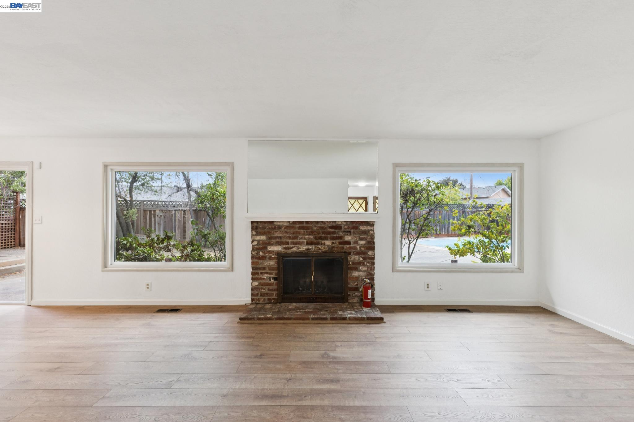 1804 Sereno Dr