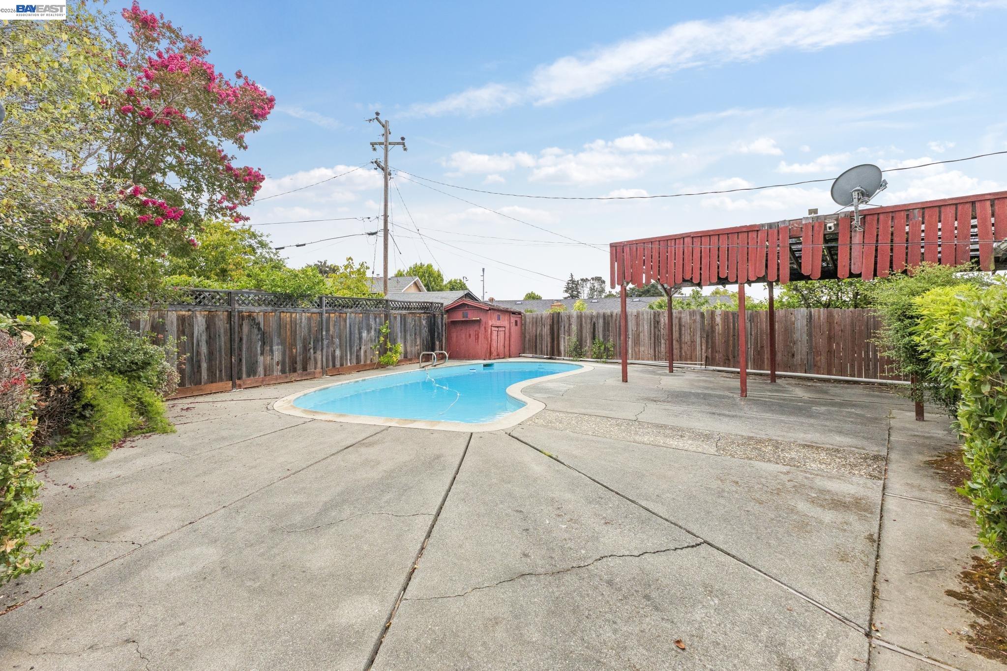 1804 Sereno Dr