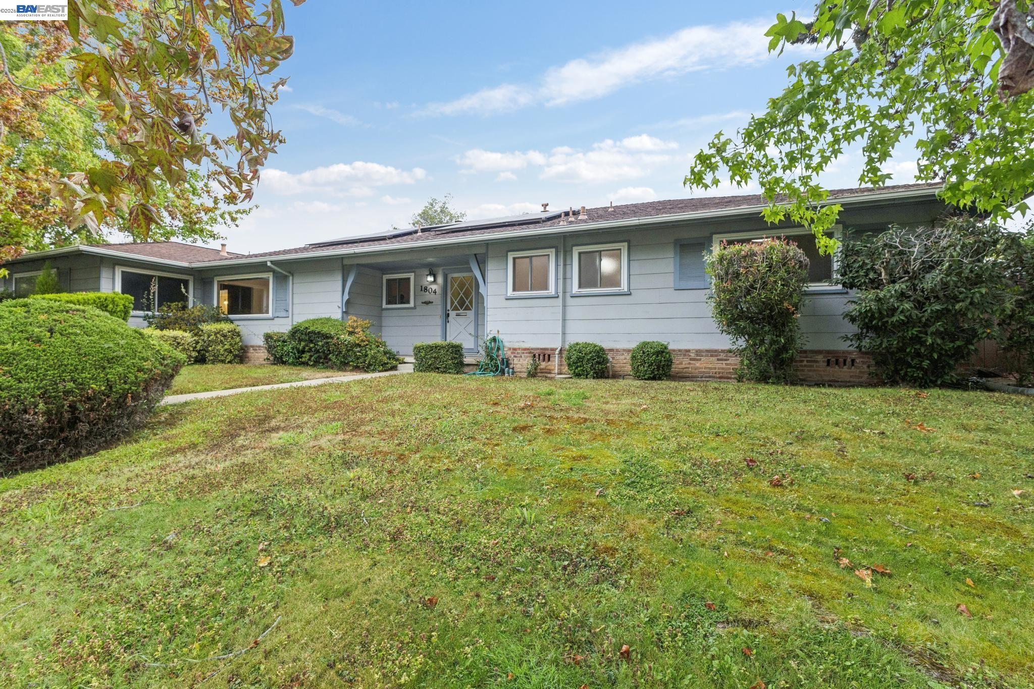 1804 Sereno Dr