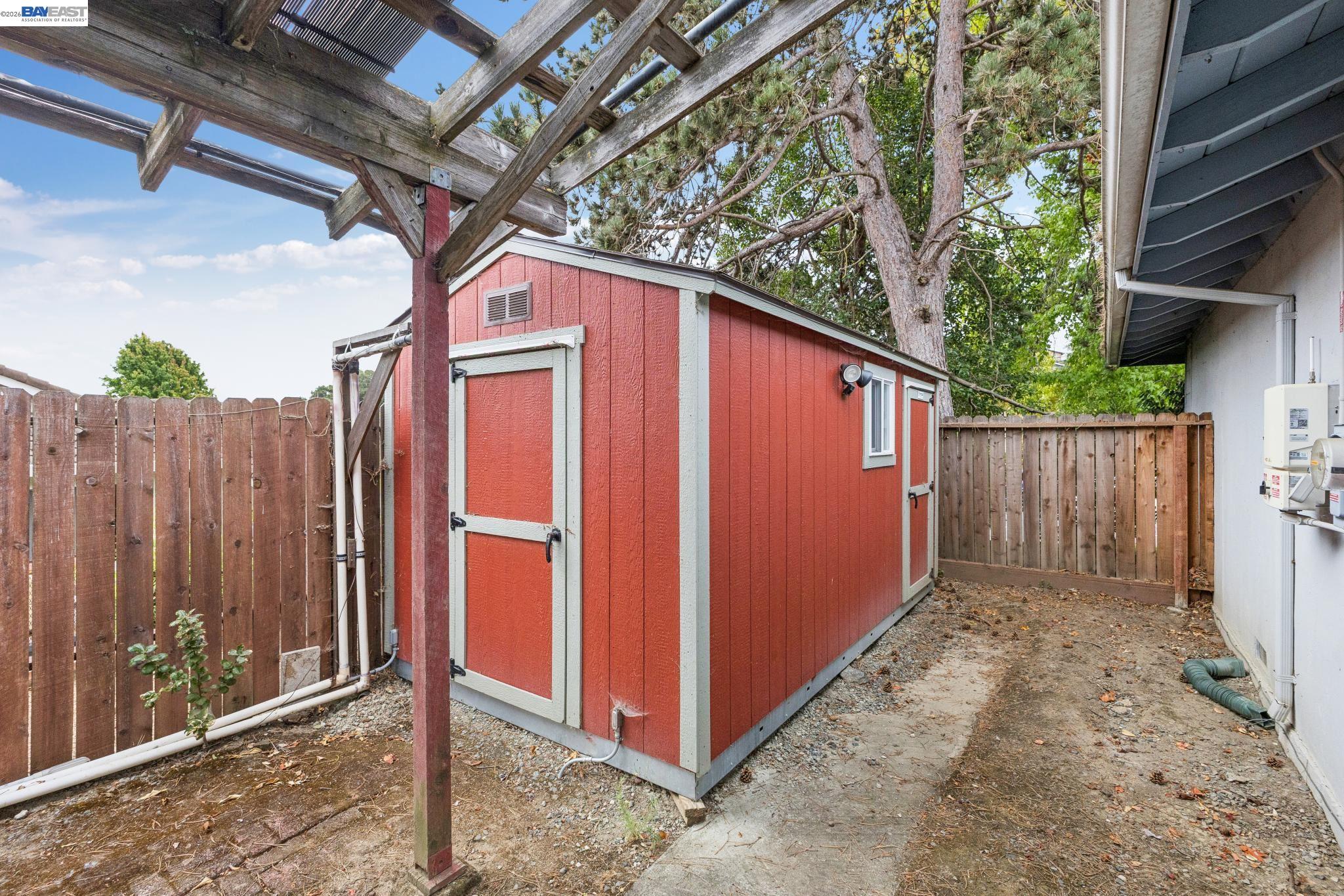 1804 Sereno Dr