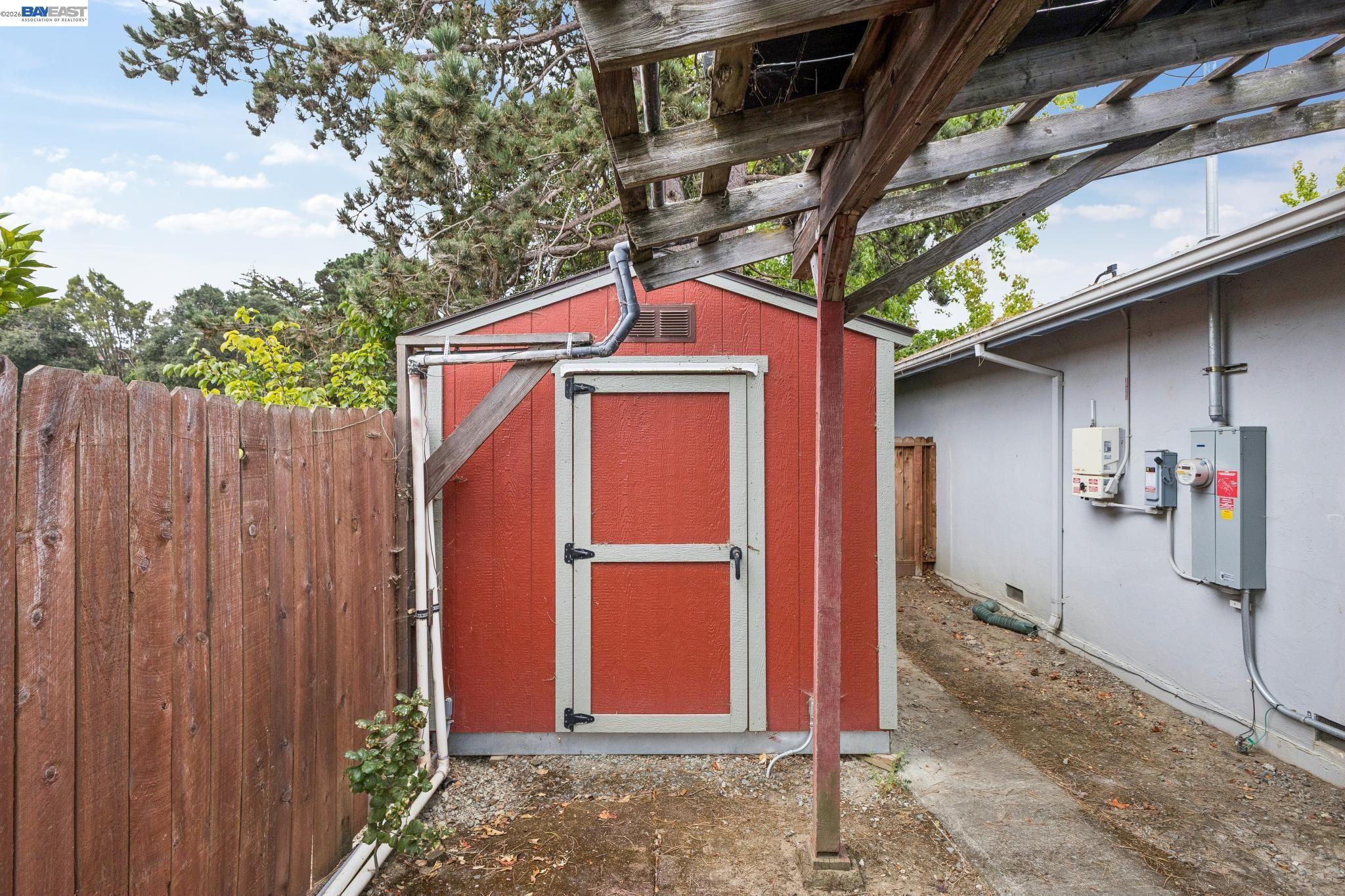 1804 Sereno Dr