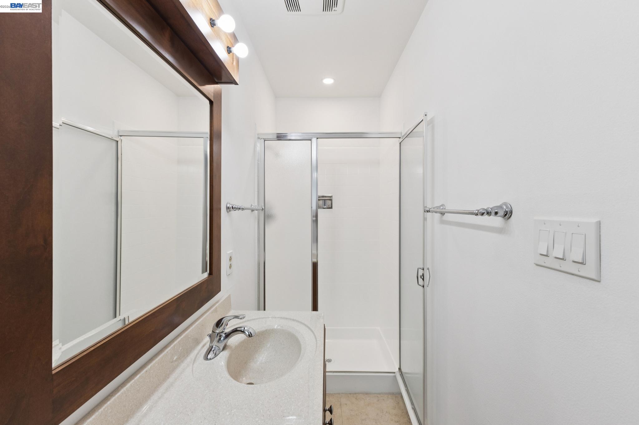 1804 Sereno Dr