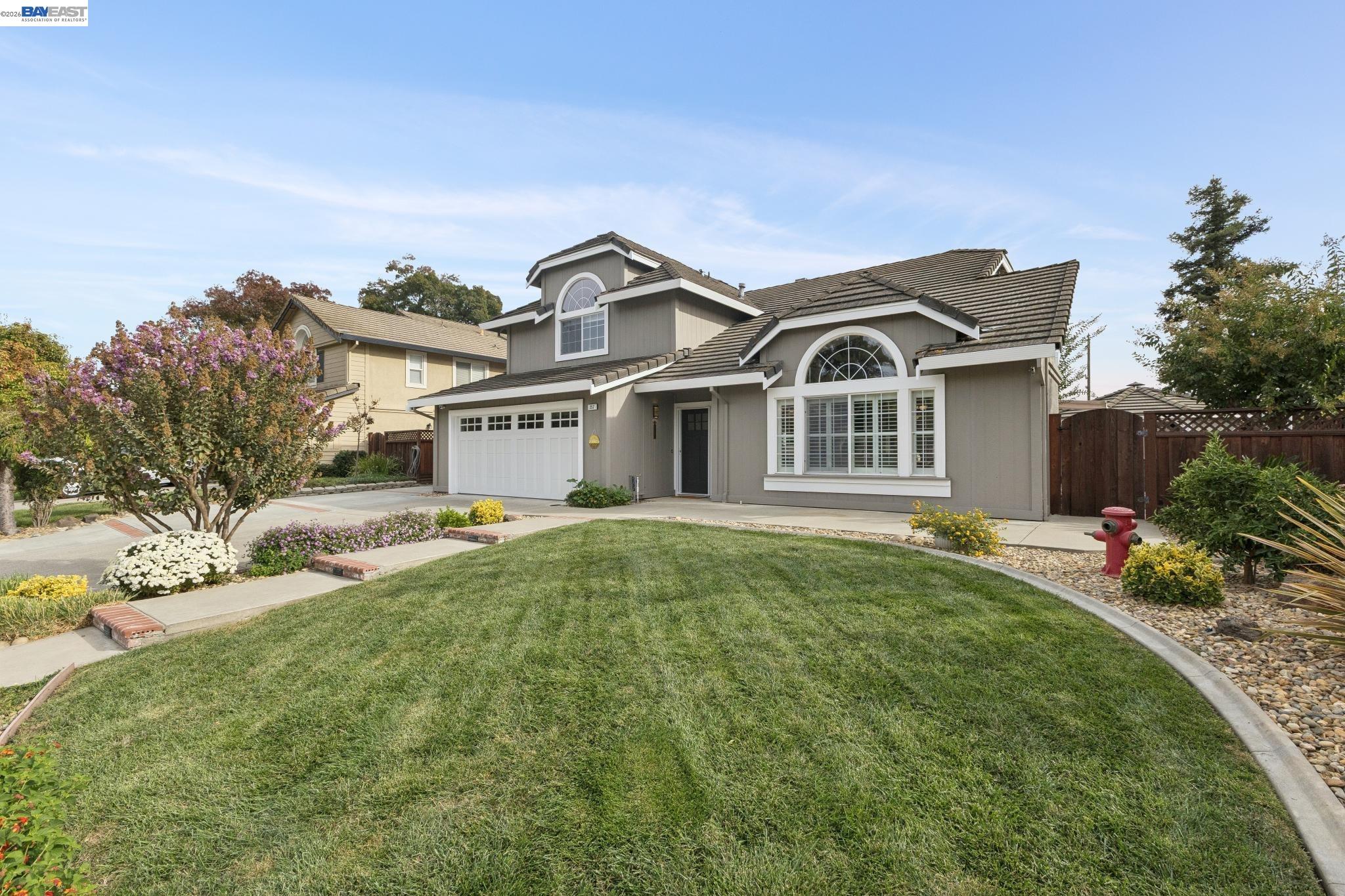 257 Summertree Dr