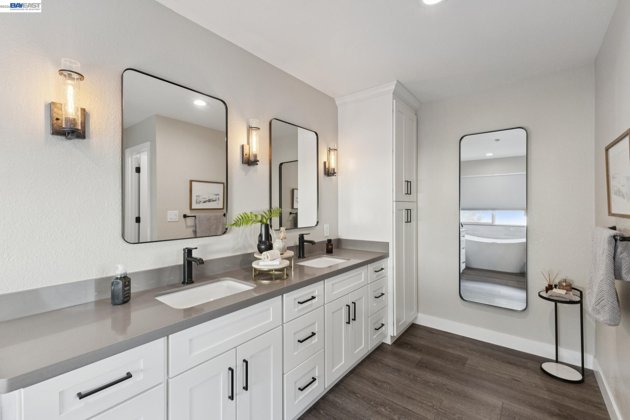257 Summertree Dr