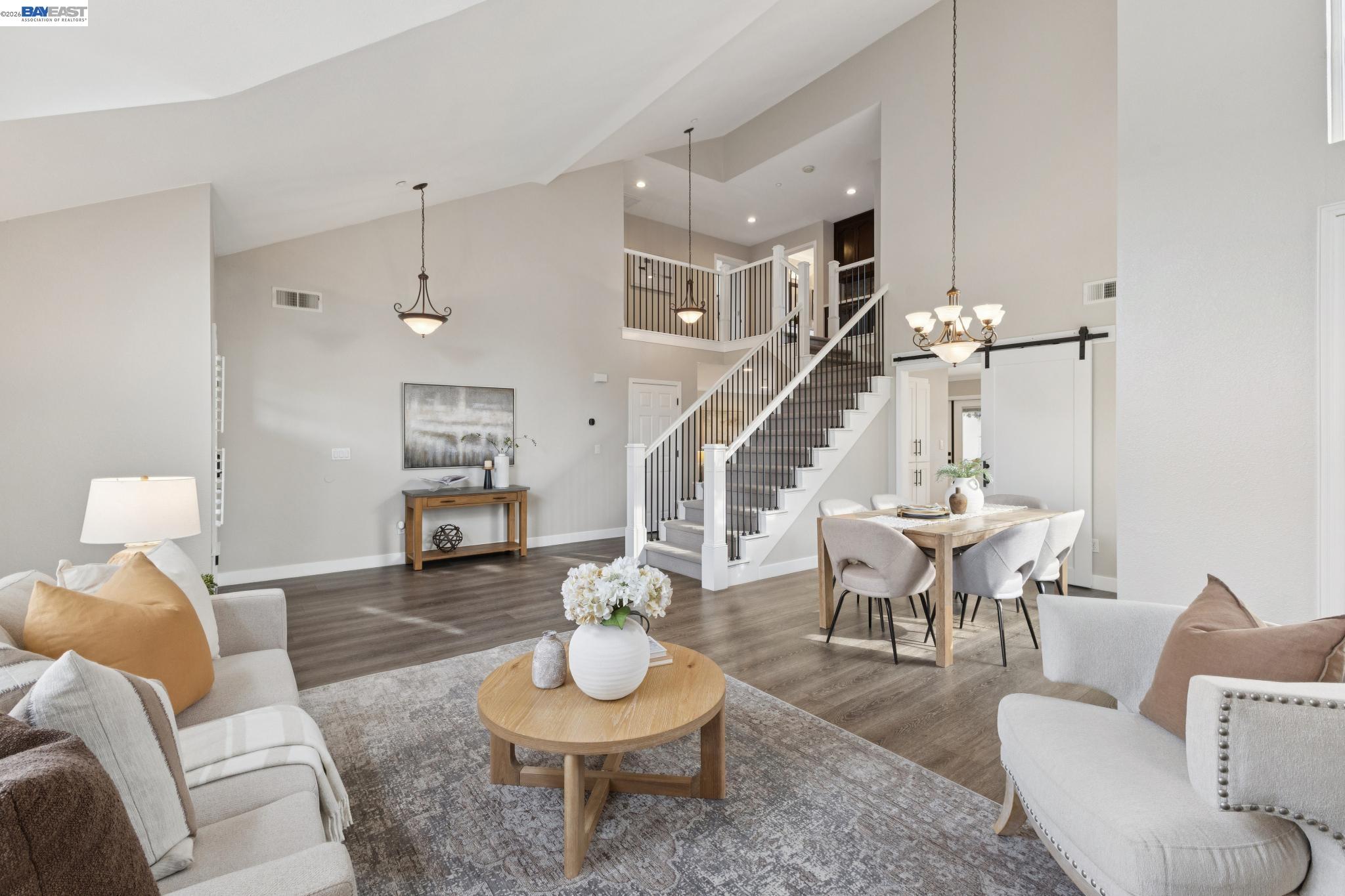 257 Summertree Dr