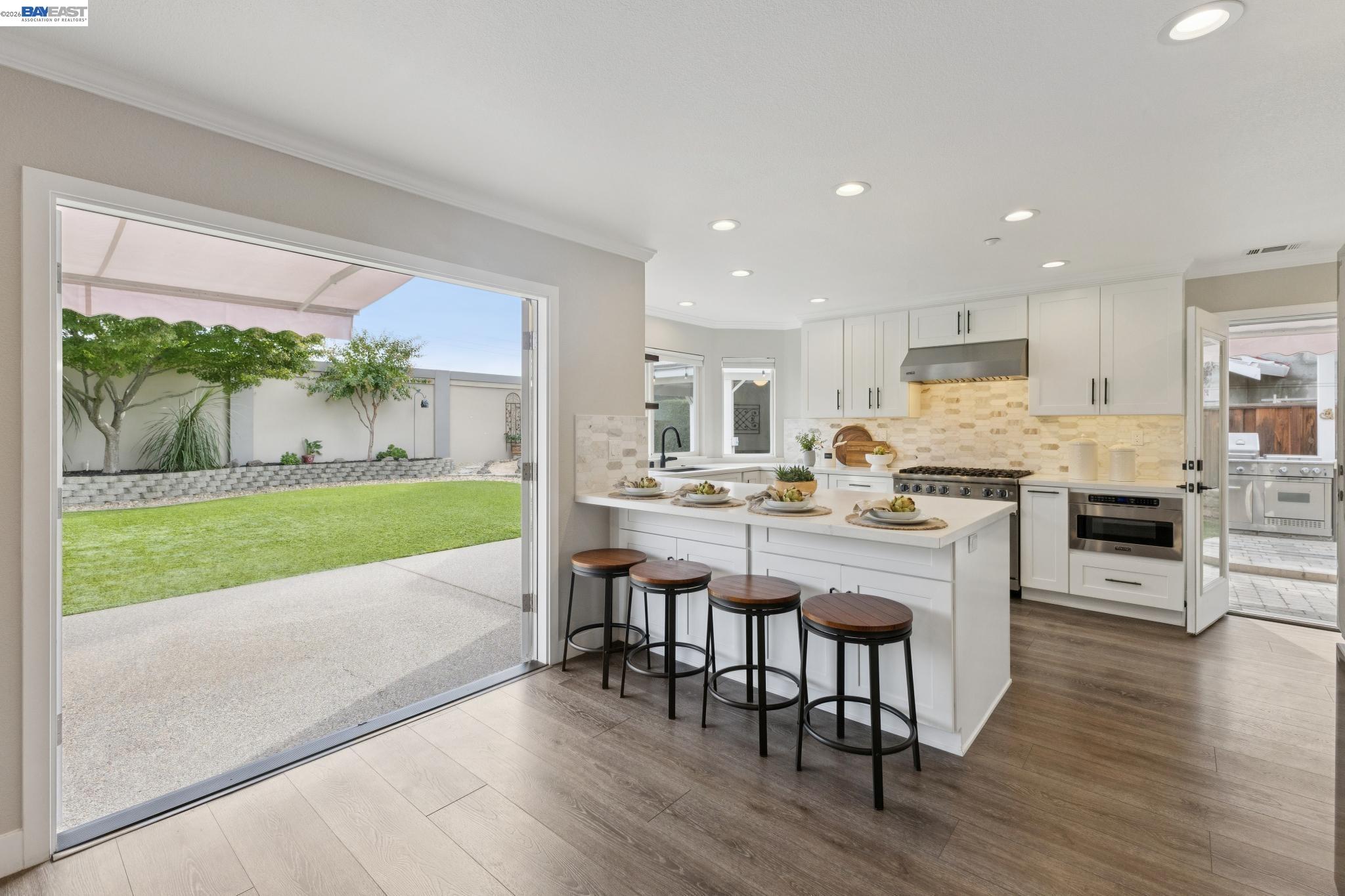 257 Summertree Dr