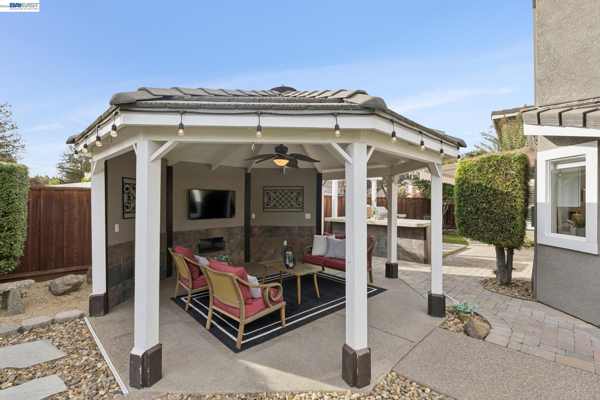 257 Summertree Dr