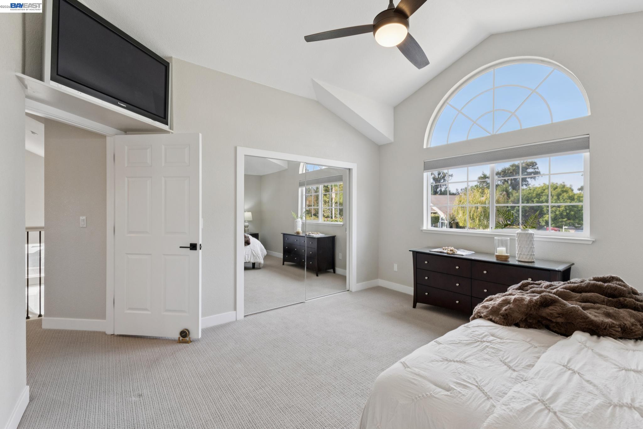 257 Summertree Dr