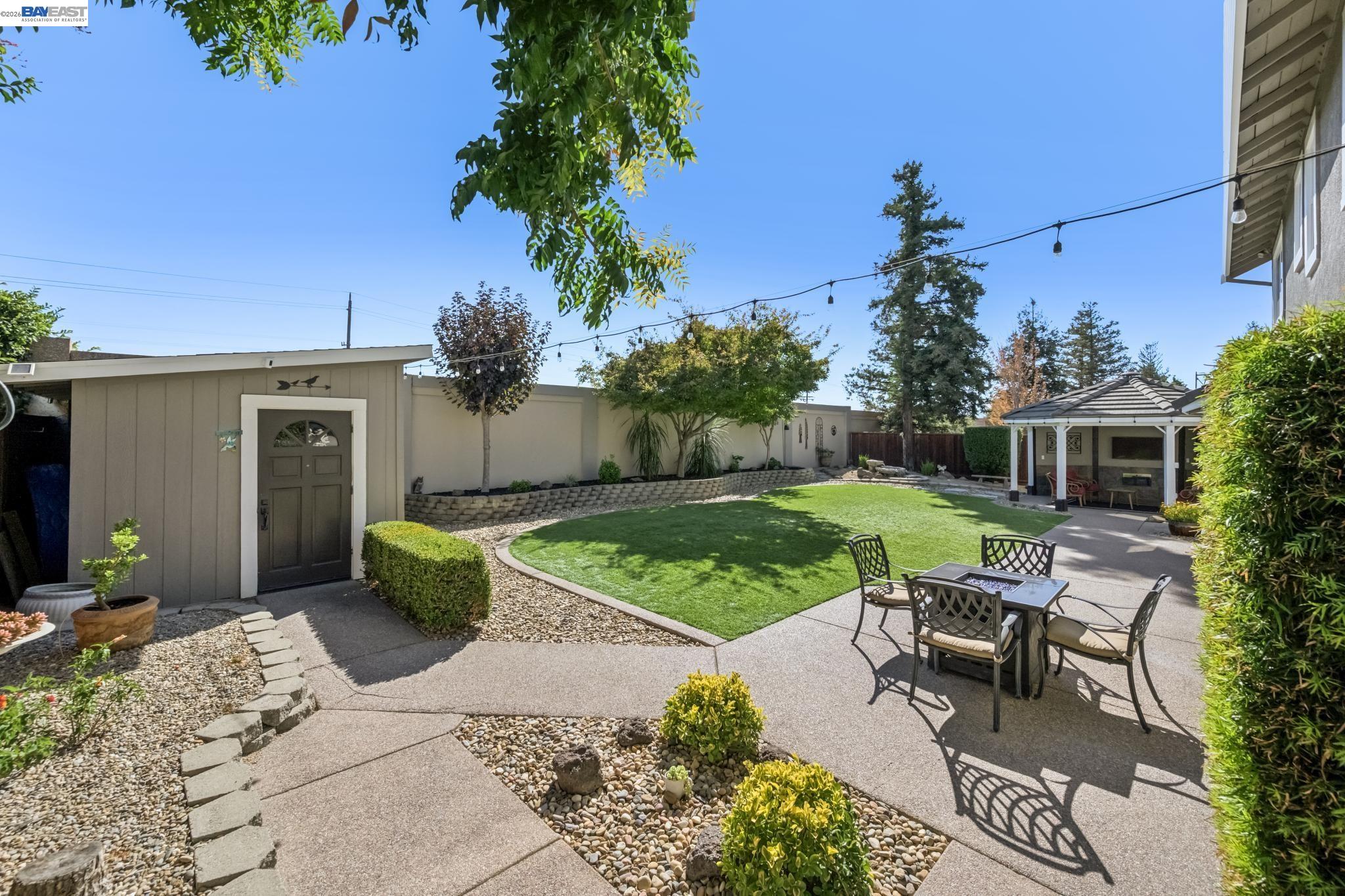 257 Summertree Dr
